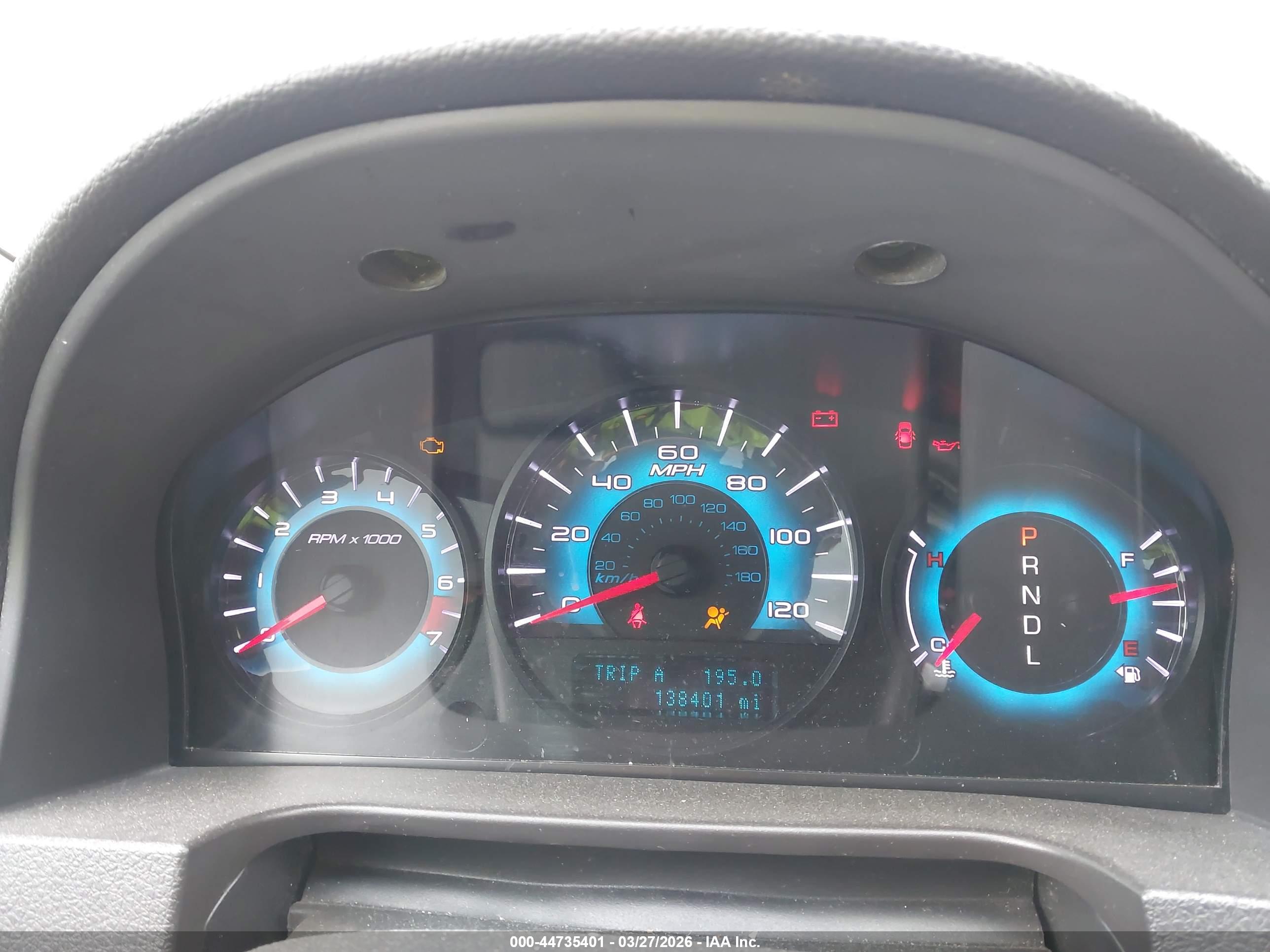 FORD FUSION image 7