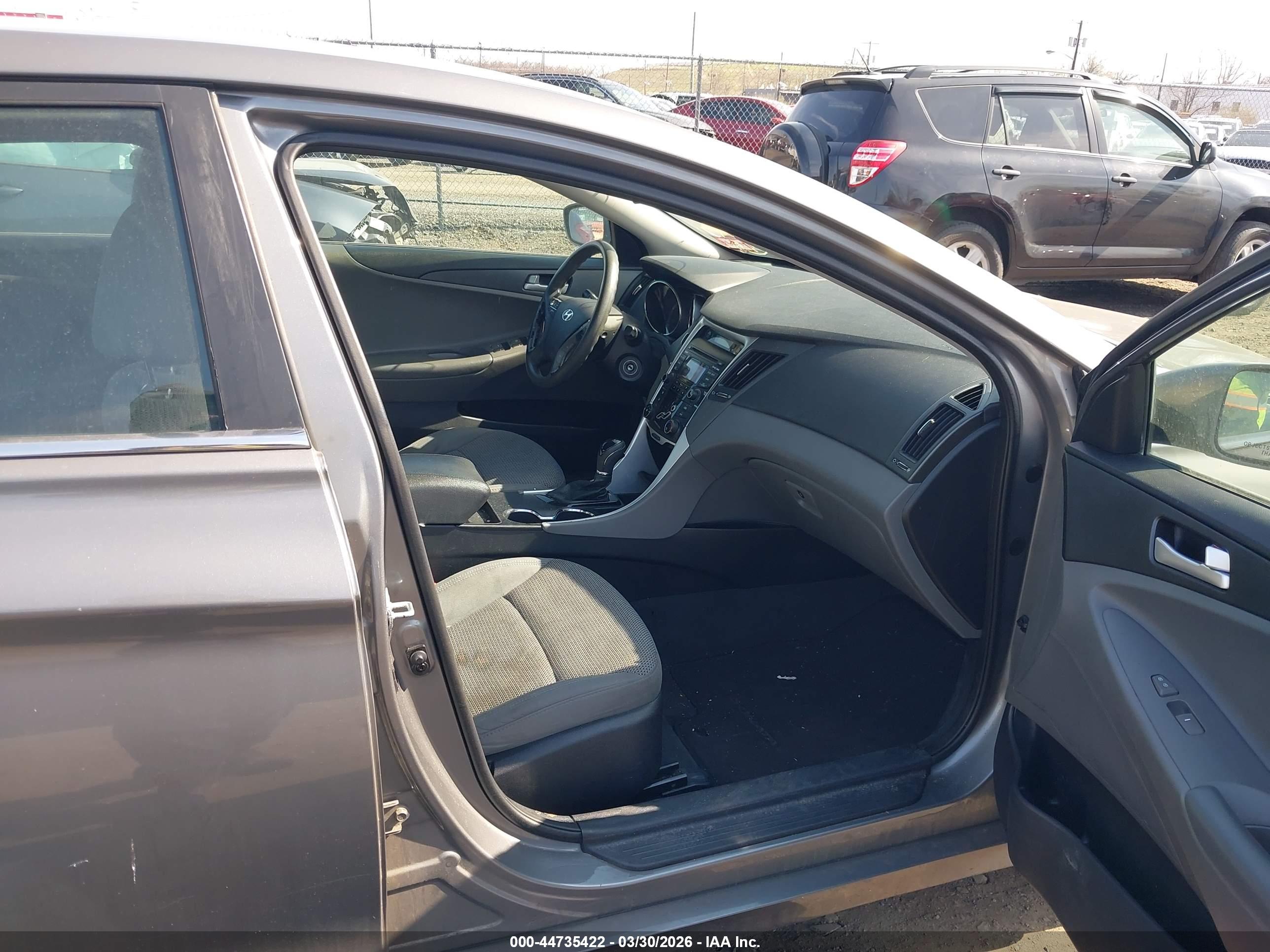 HYUNDAI SONATA image 5