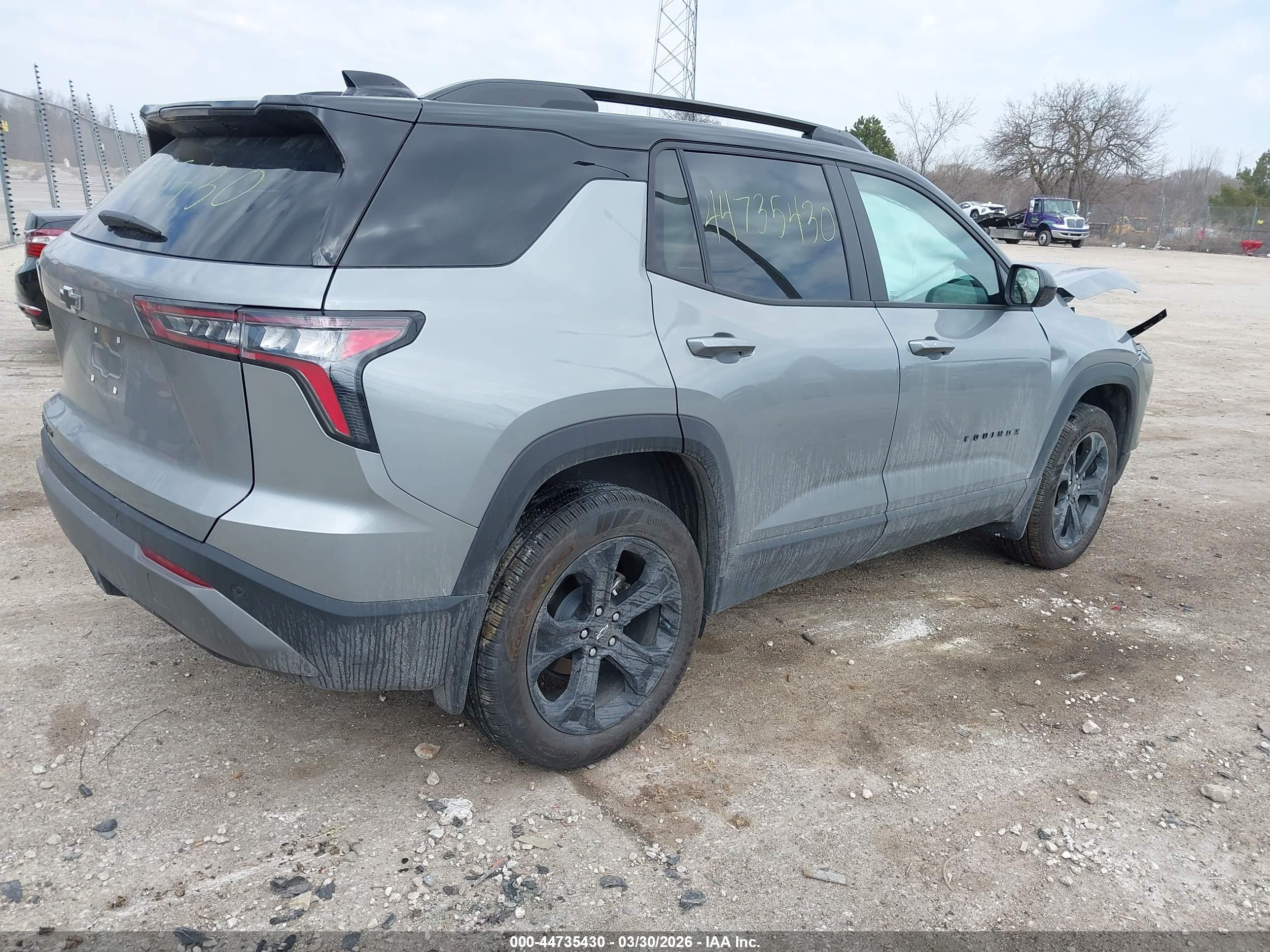 CHEVROLET EQUINOX image 4