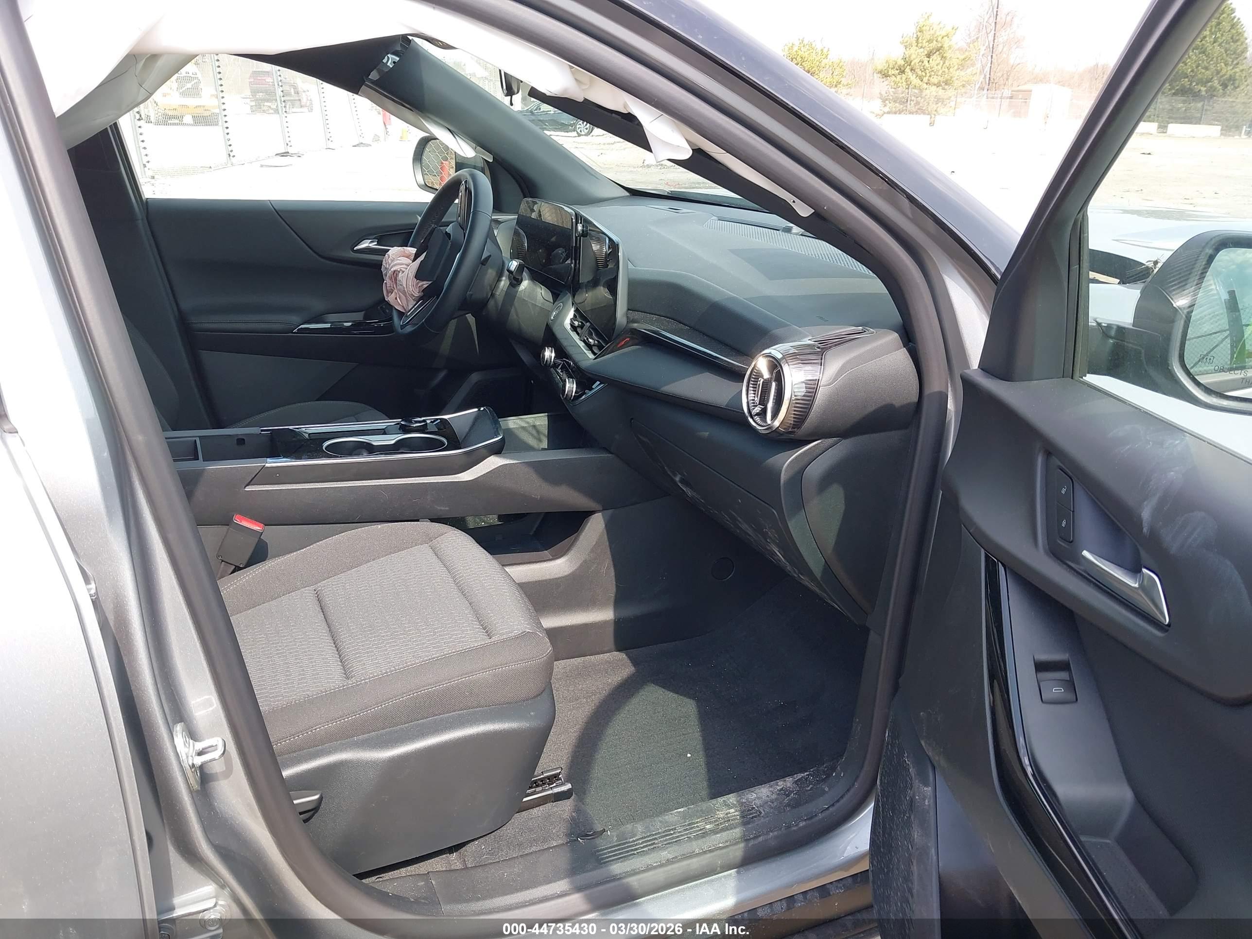 CHEVROLET EQUINOX image 5