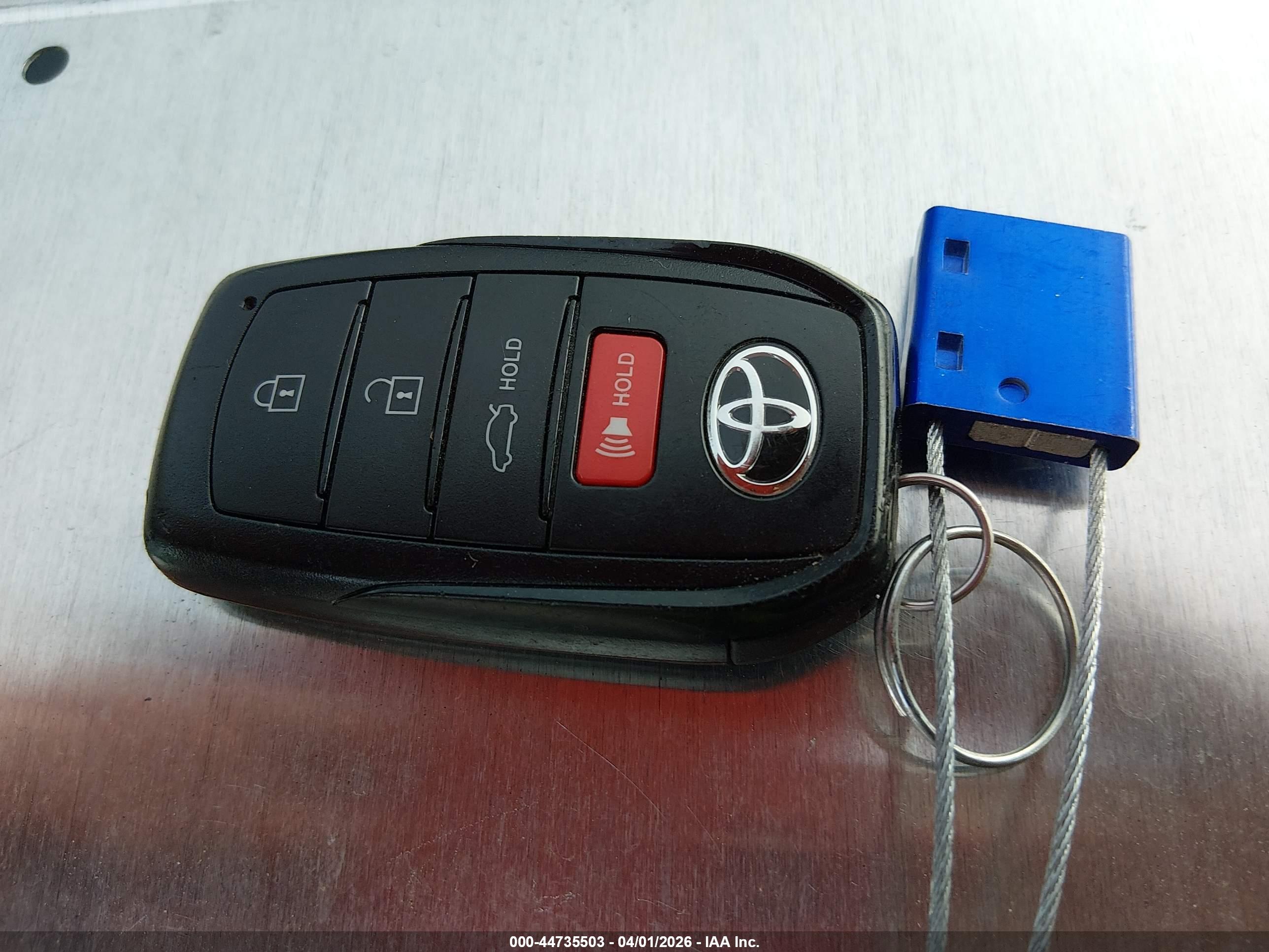 TOYOTA COROLLA image 11