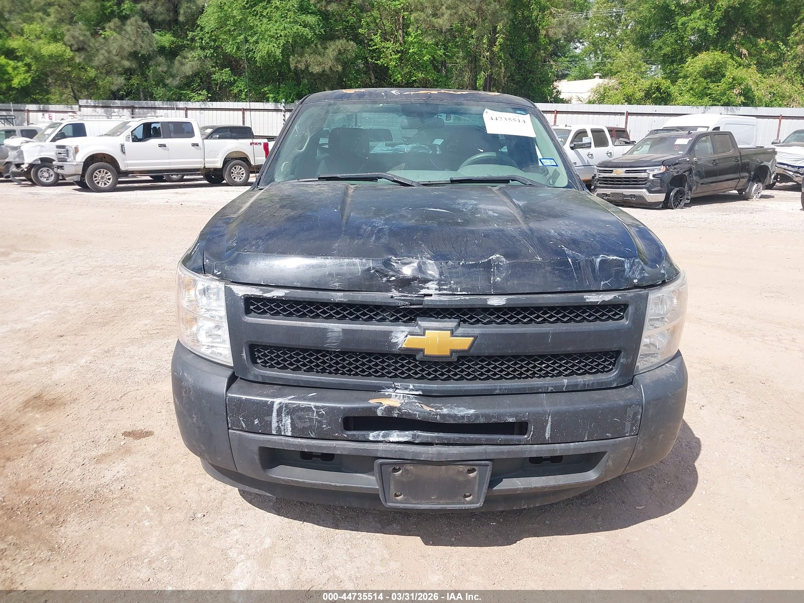 CHEVROLET SILVERADO image 6