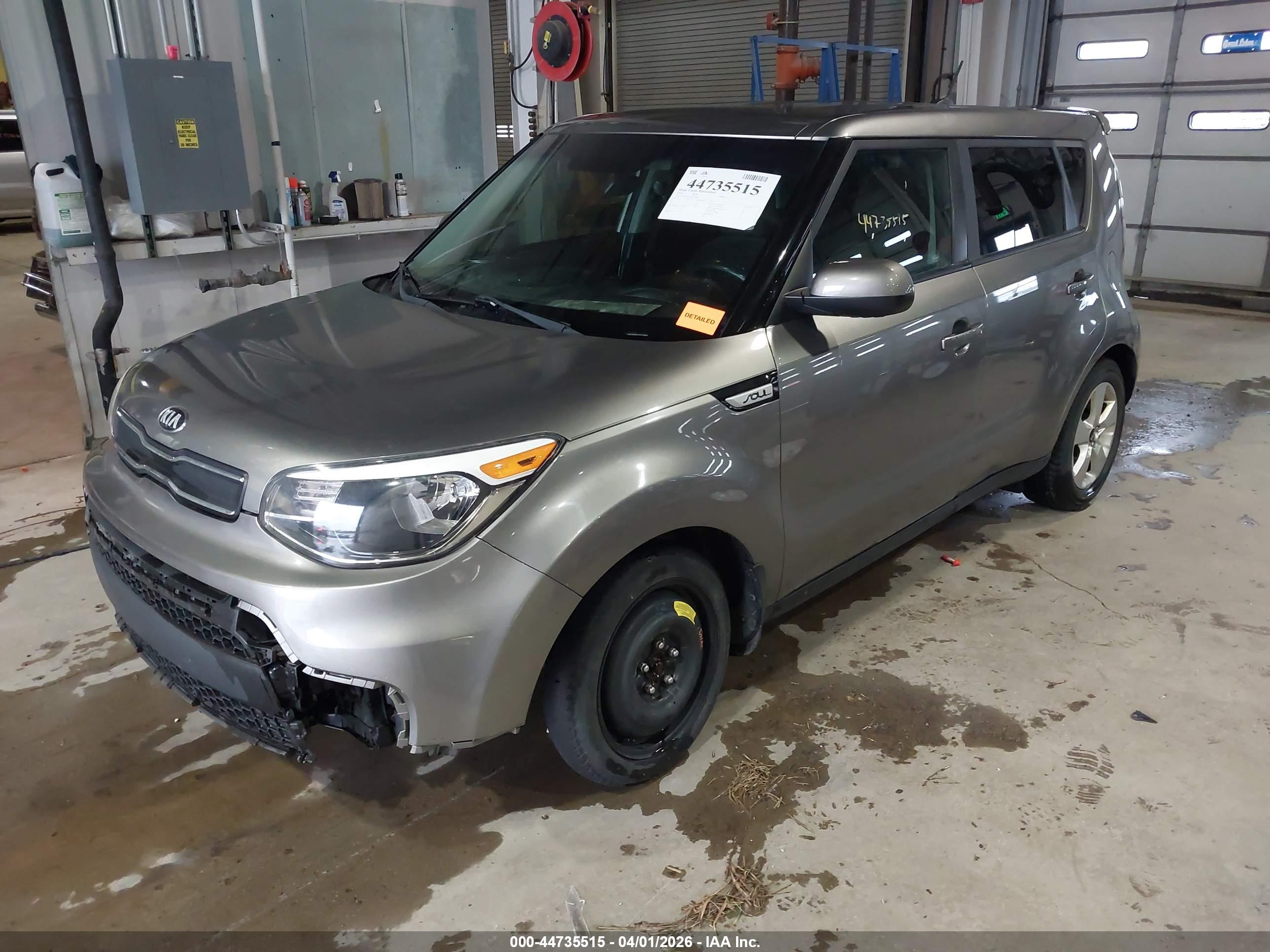 KIA SOUL image 2
