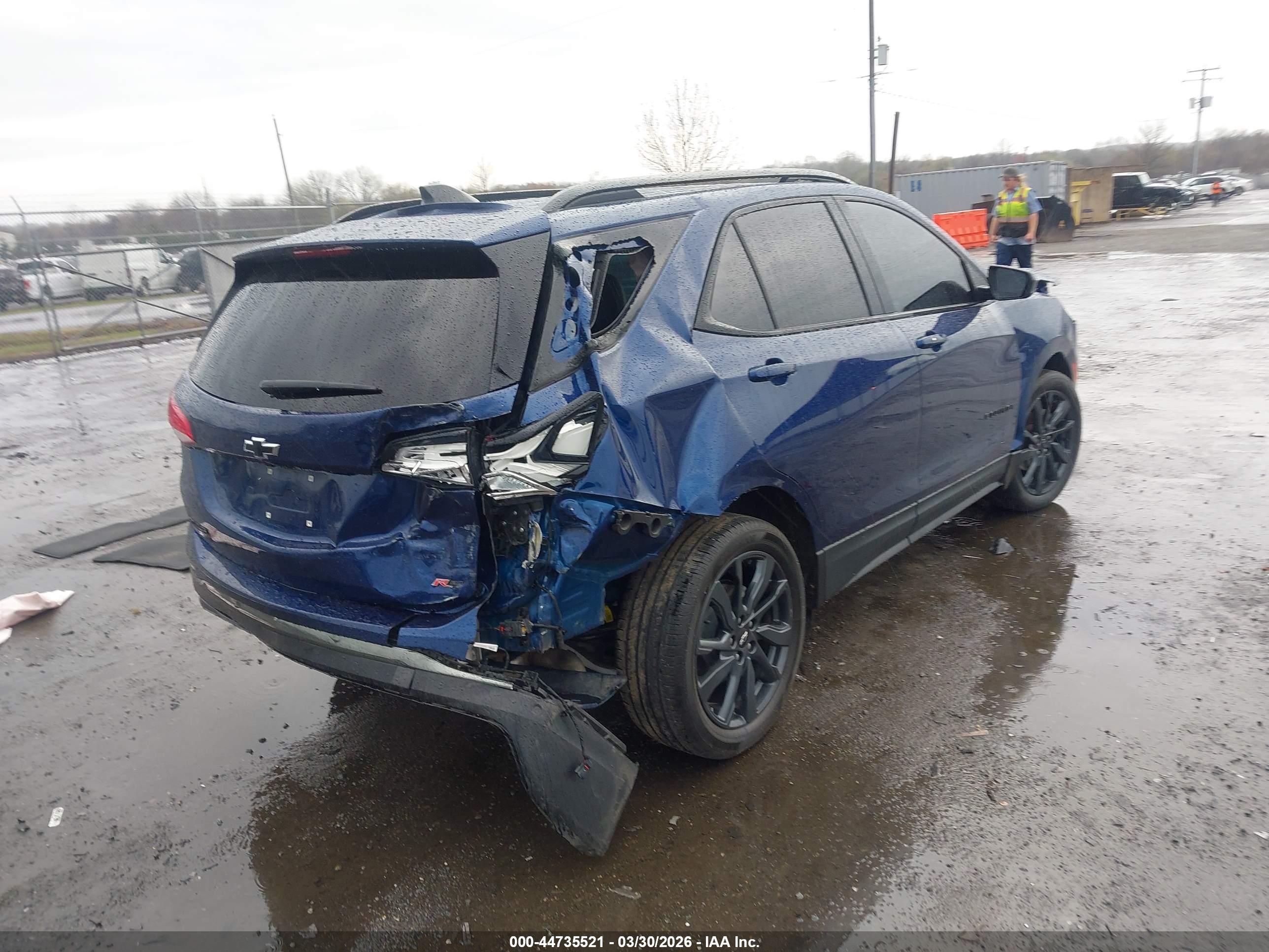 CHEVROLET EQUINOX image 4