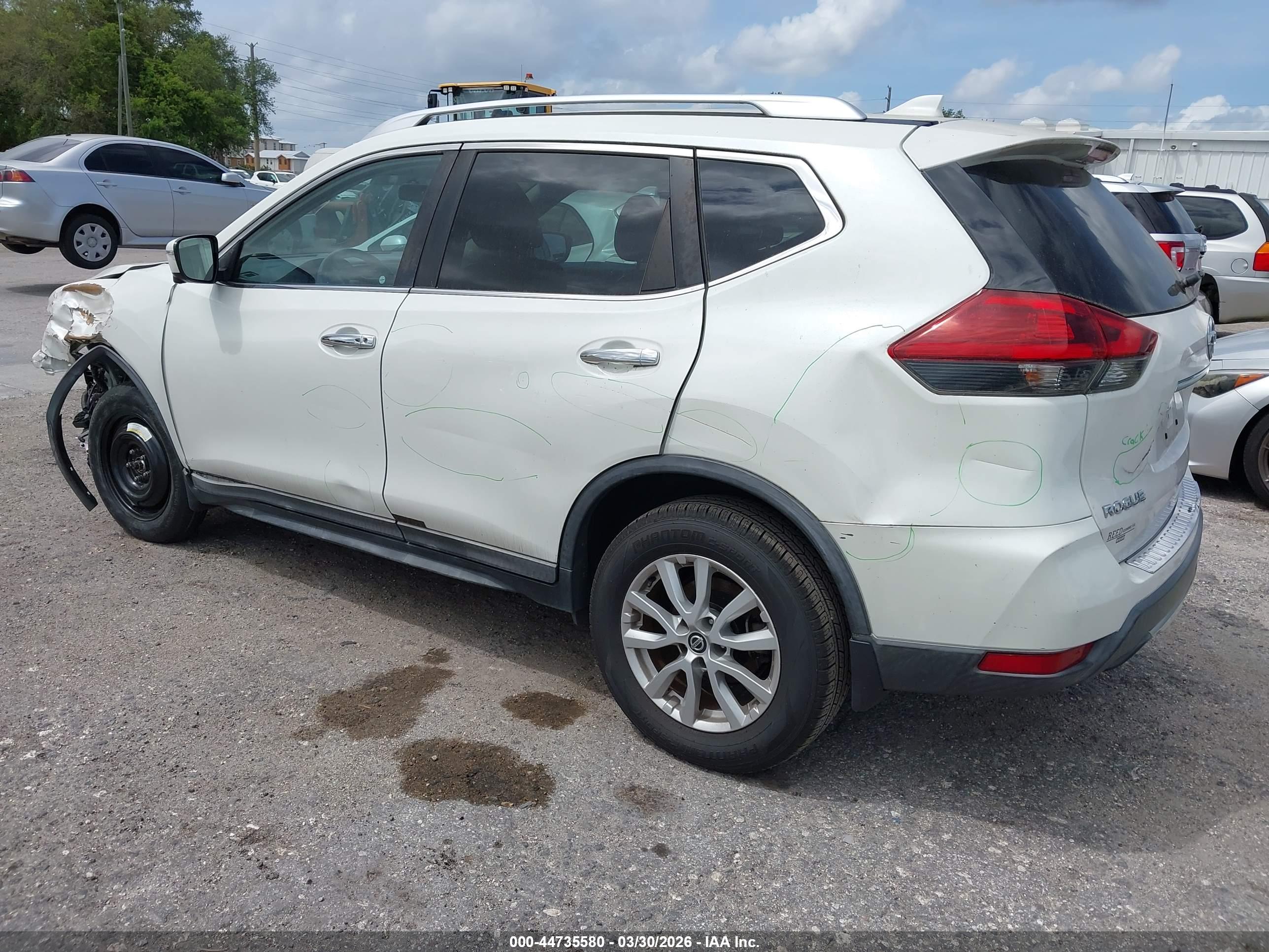 NISSAN ROGUE image 3