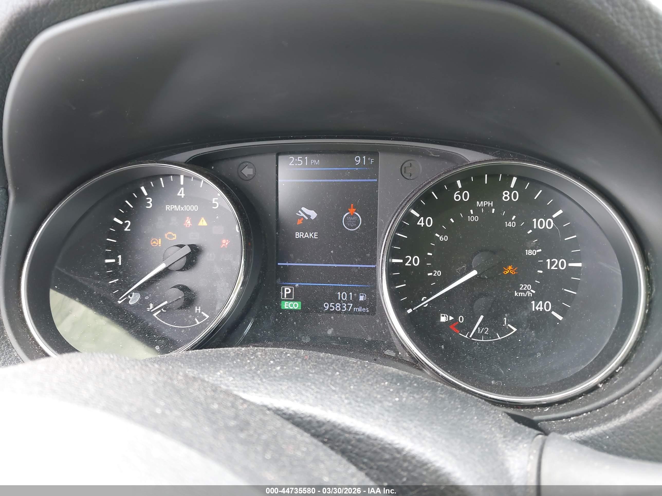 NISSAN ROGUE image 7