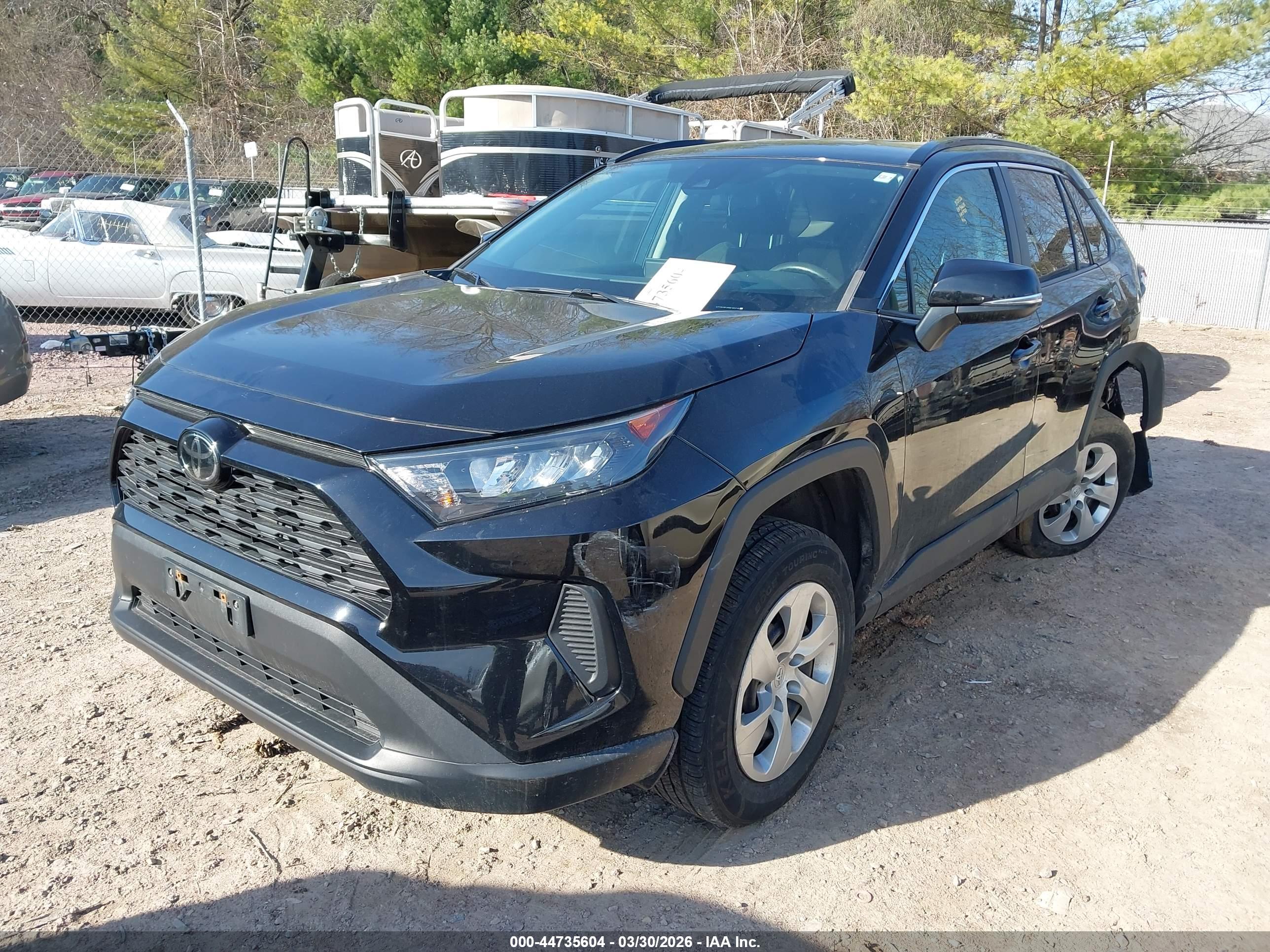 TOYOTA RAV4 image 2