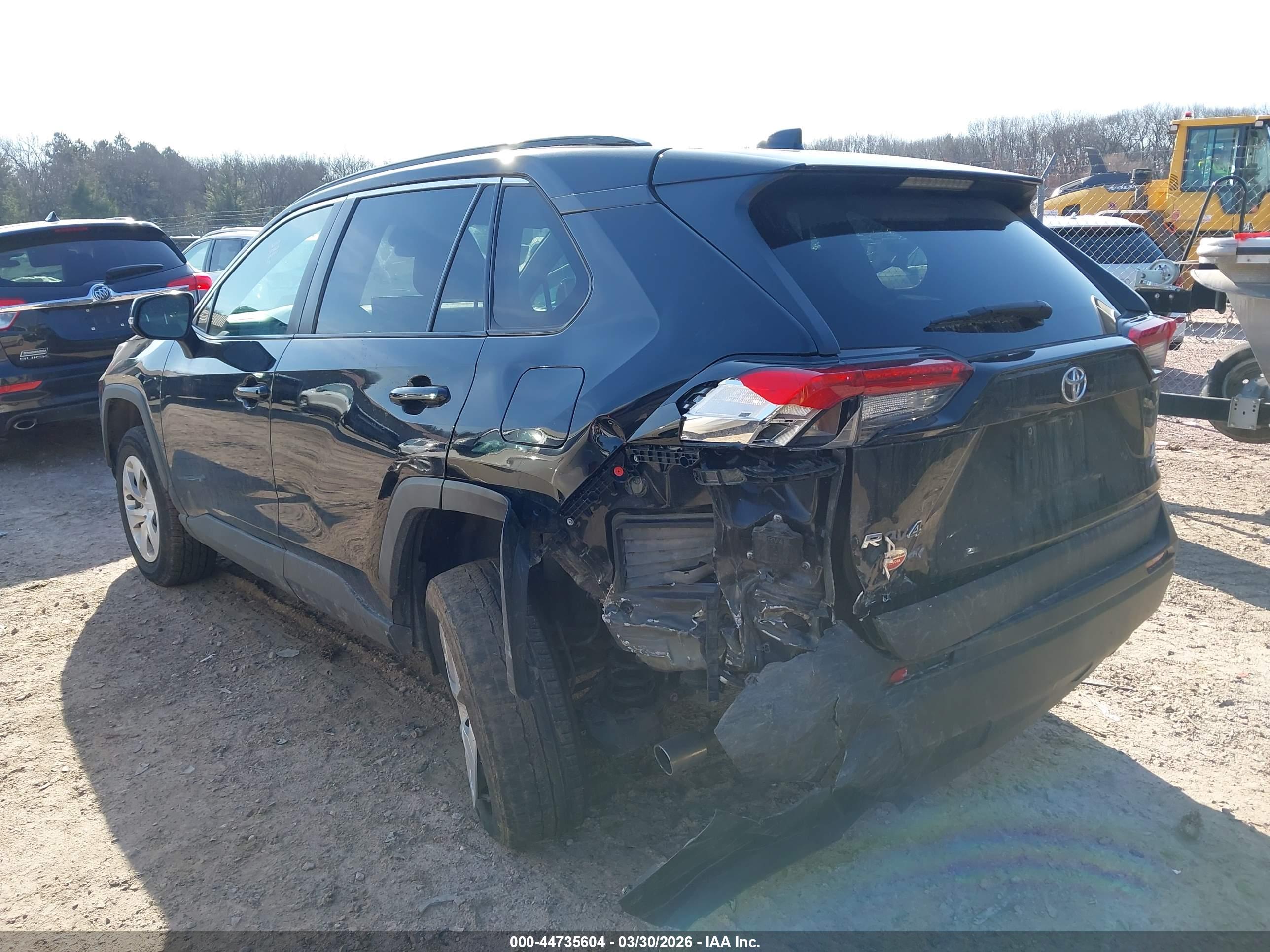 TOYOTA RAV4 image 3