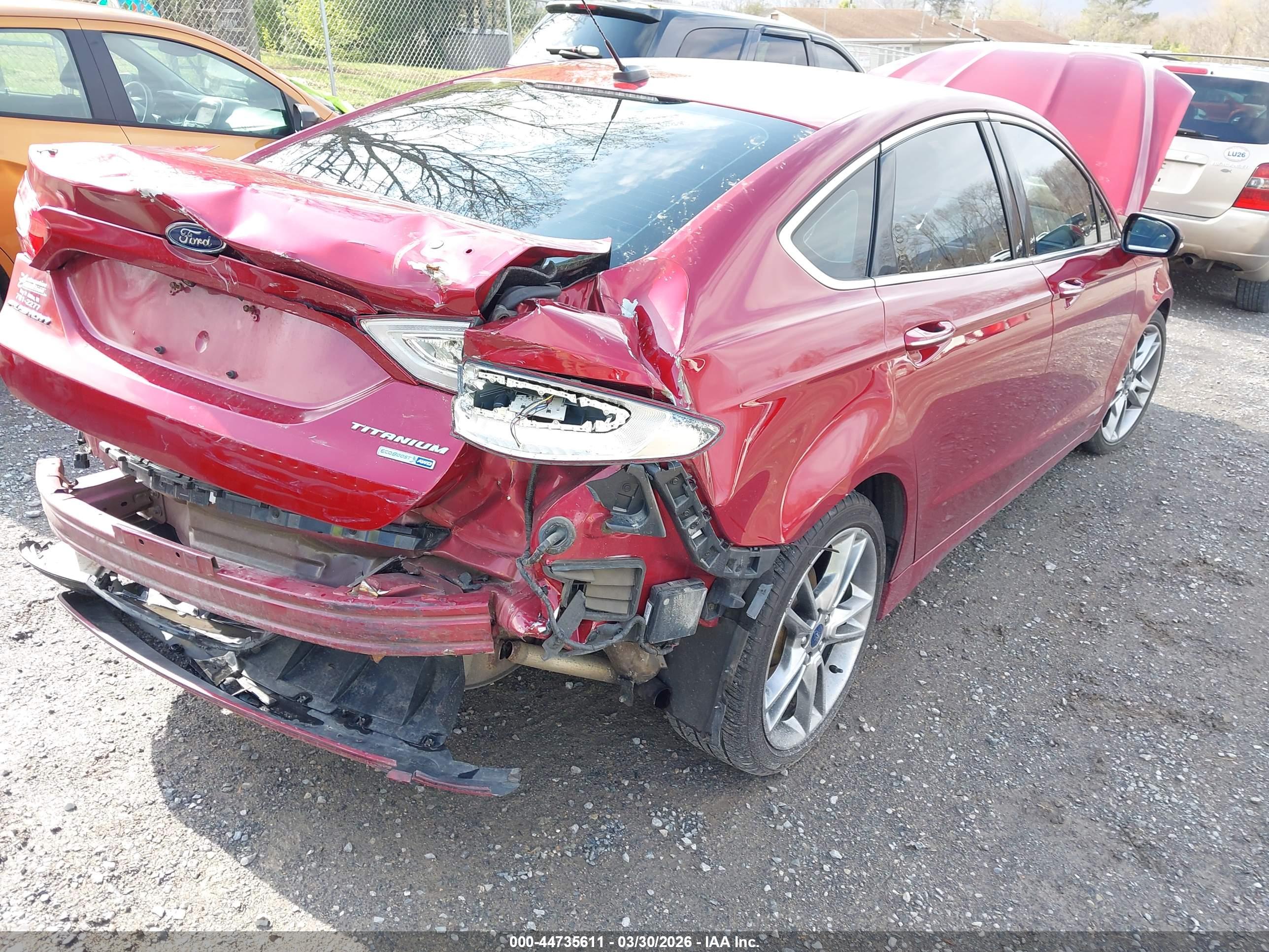 FORD FUSION image 6