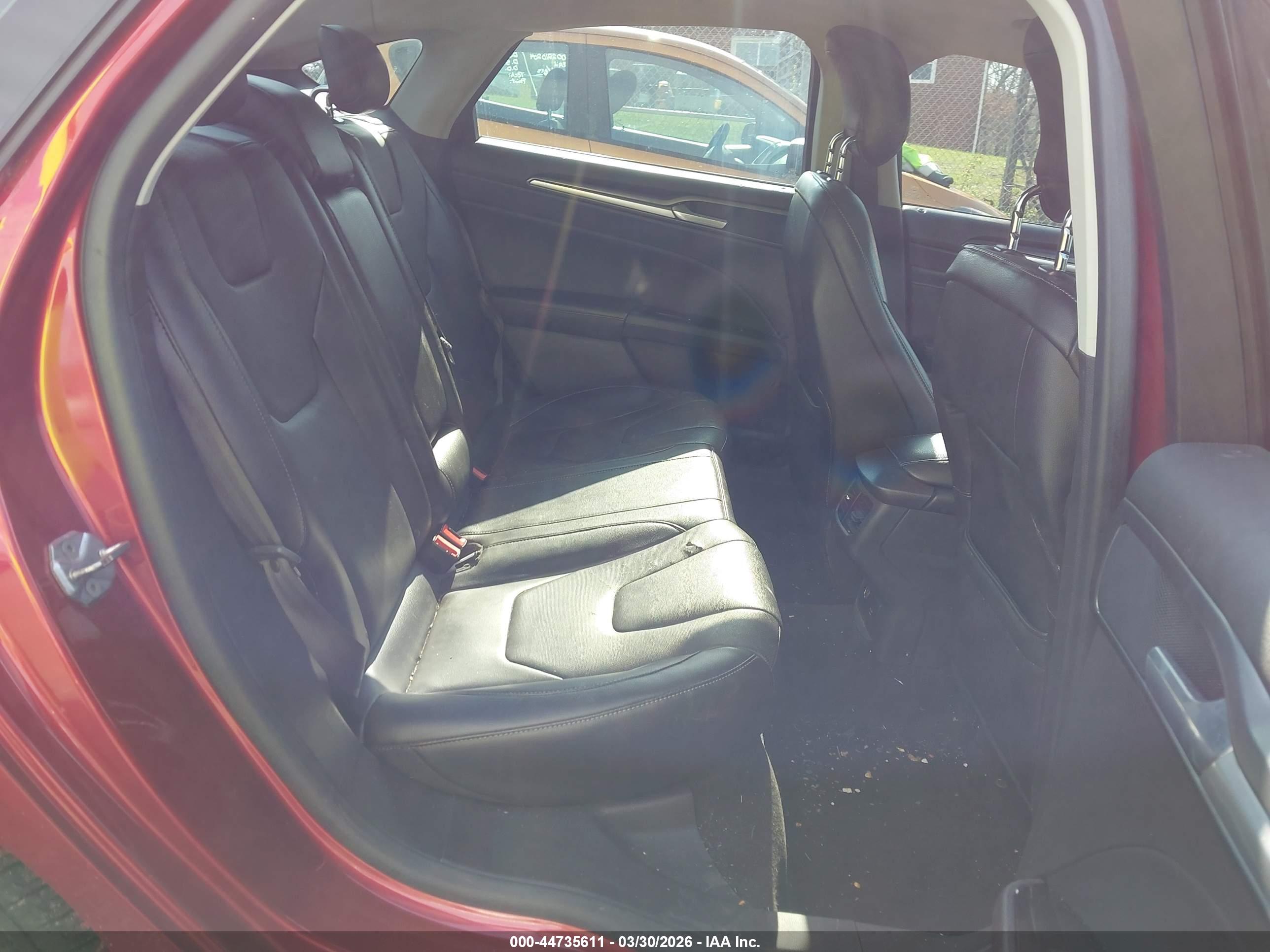 FORD FUSION image 8
