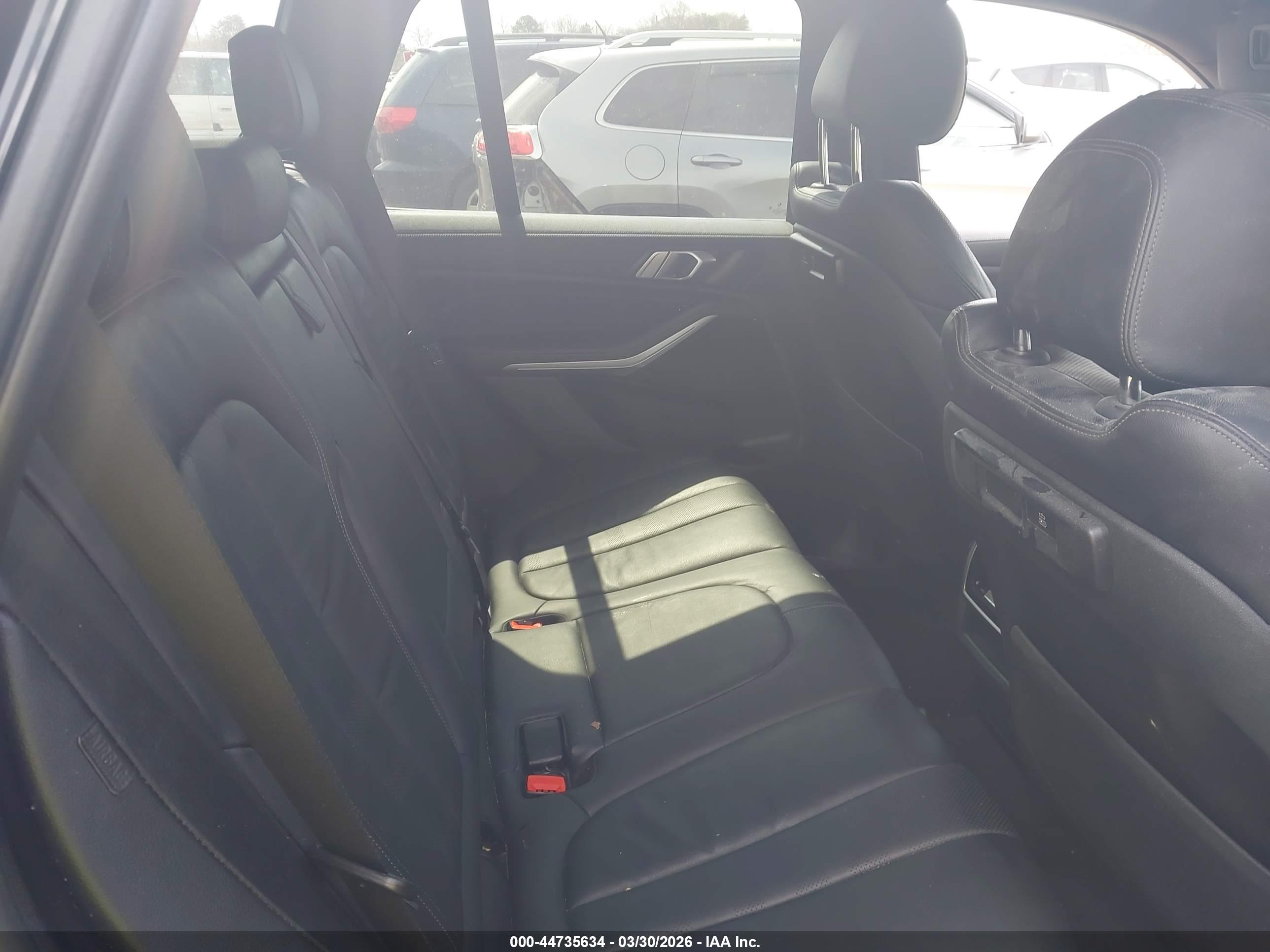 BMW X5 image 8