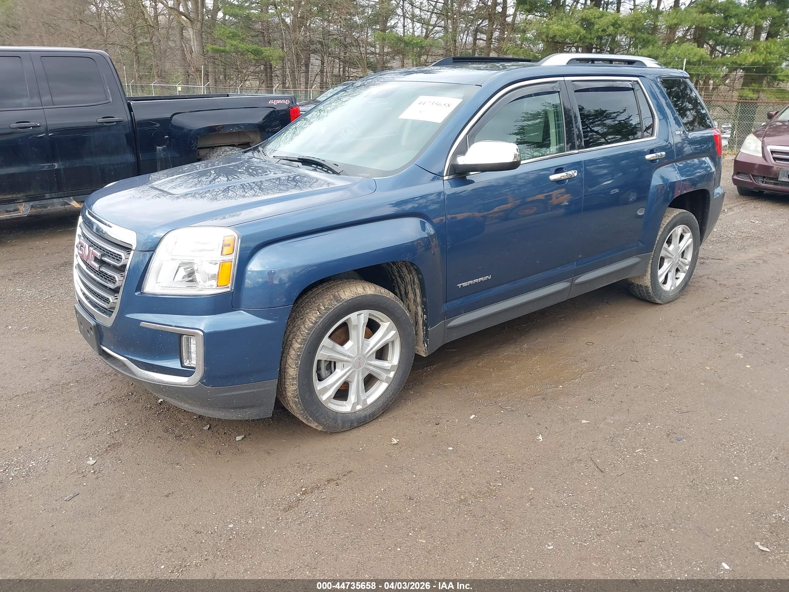 GMC TERRAIN image 2