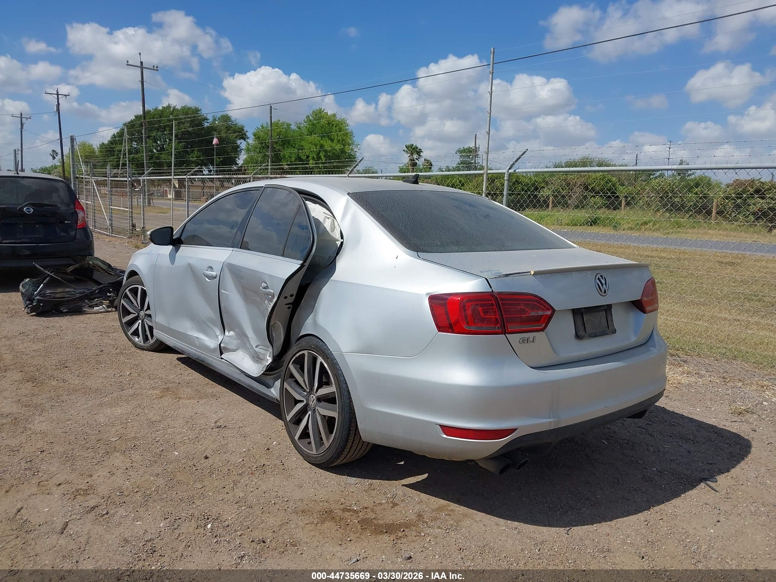 VOLKSWAGEN JETTA image 3