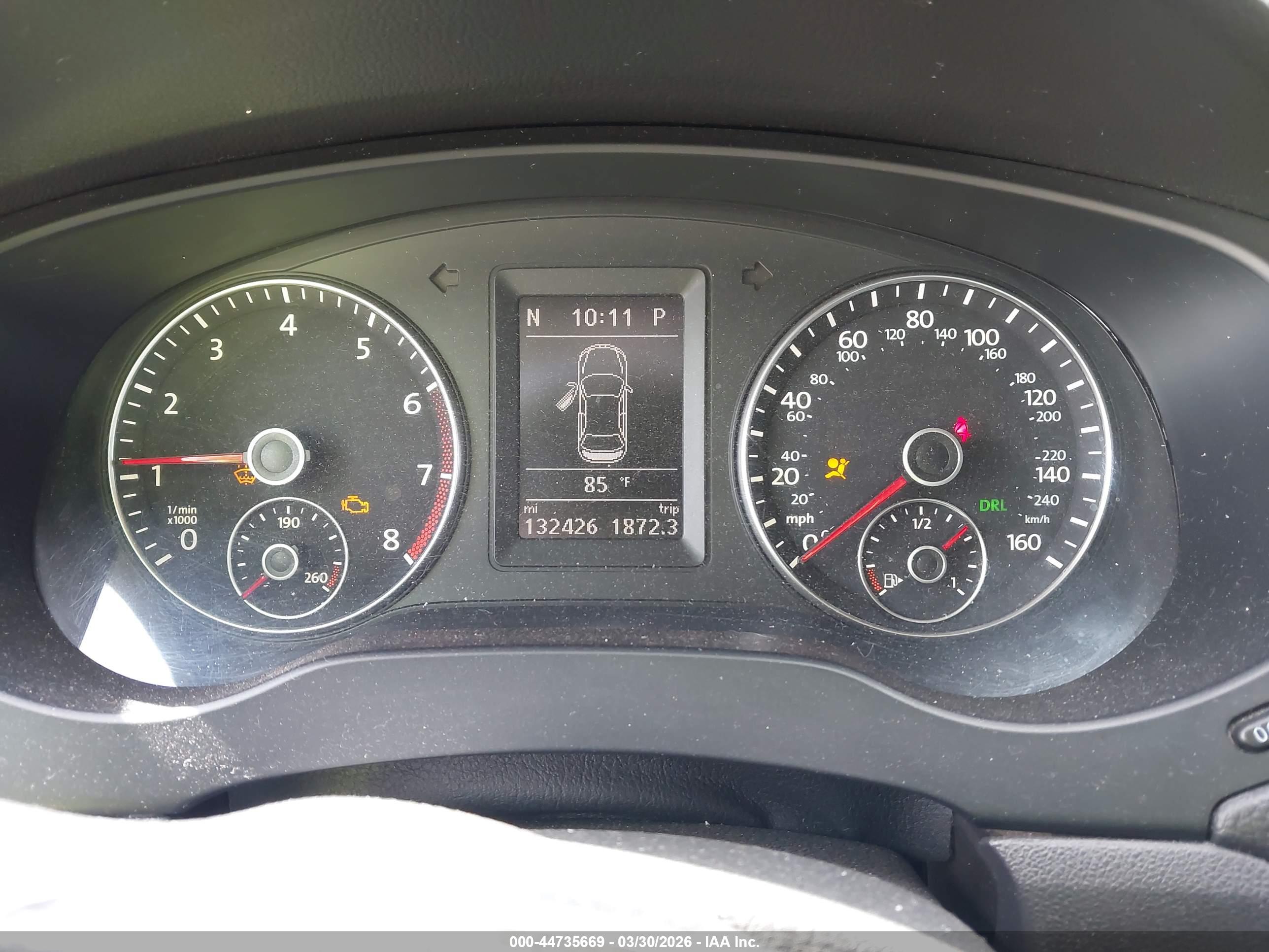 VOLKSWAGEN JETTA image 7