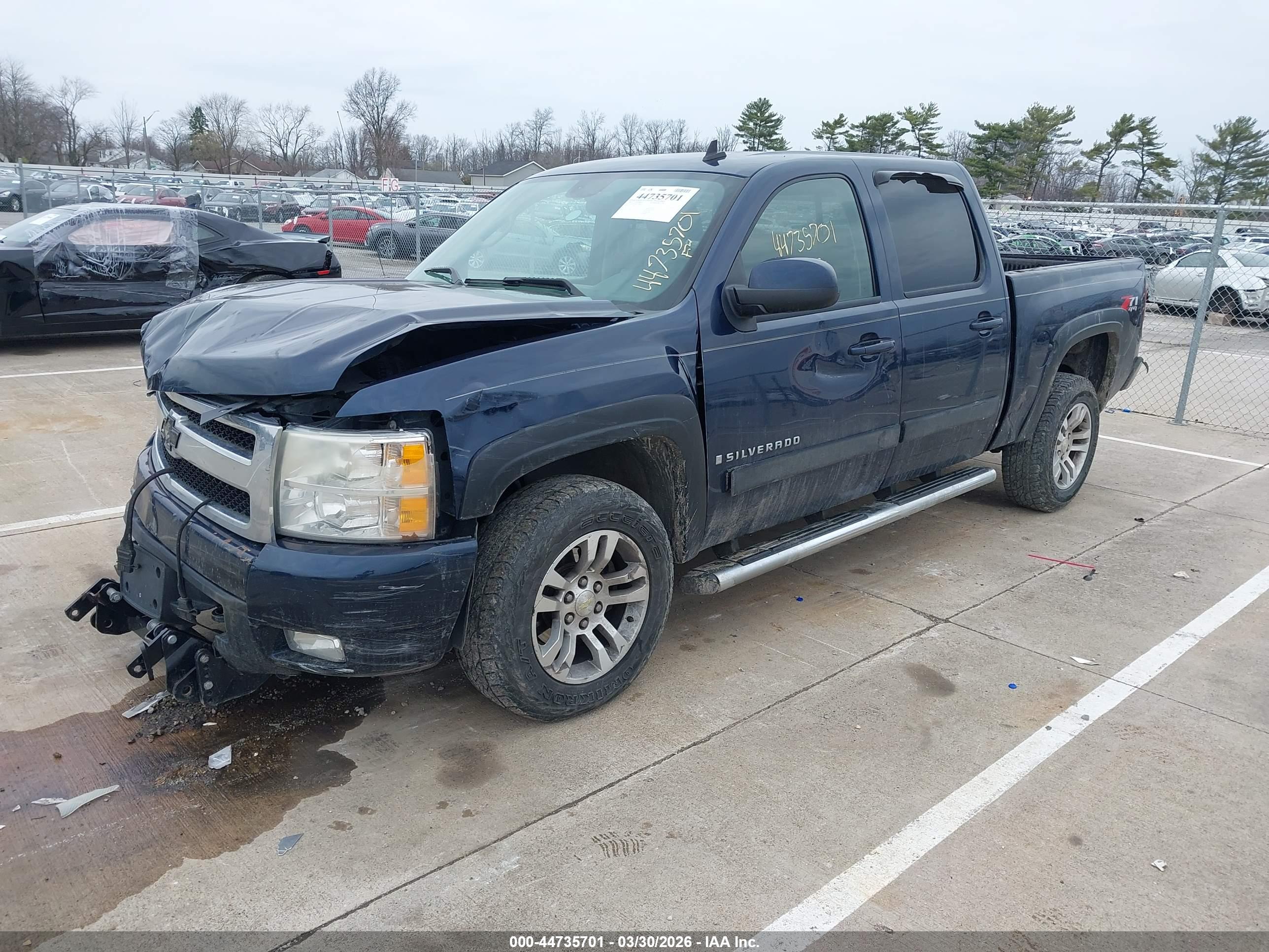 CHEVROLET SILVERADO image 2