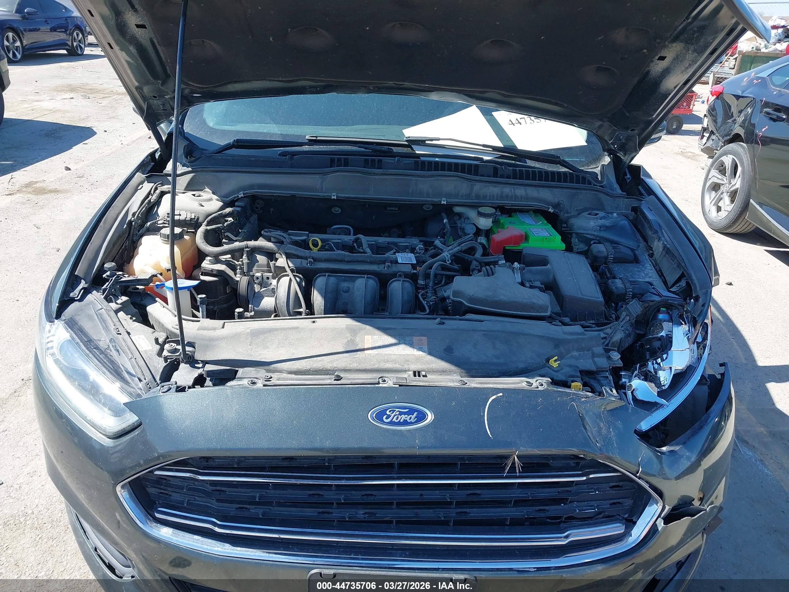 FORD FUSION image 10