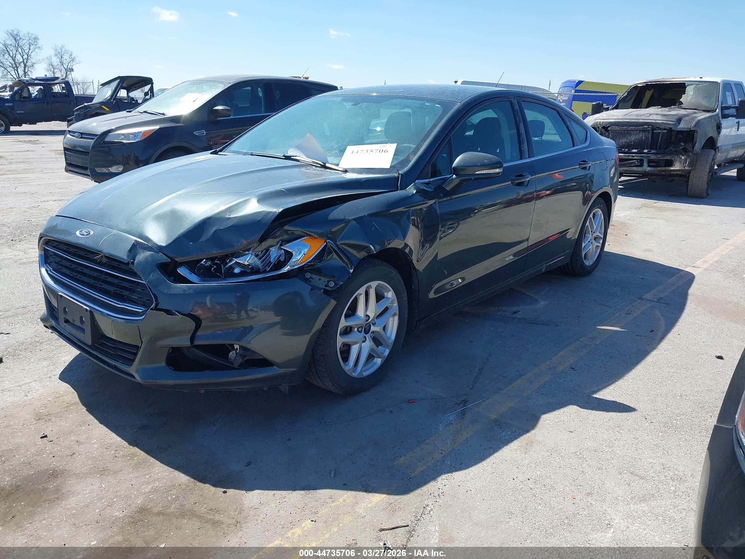 FORD FUSION image 2