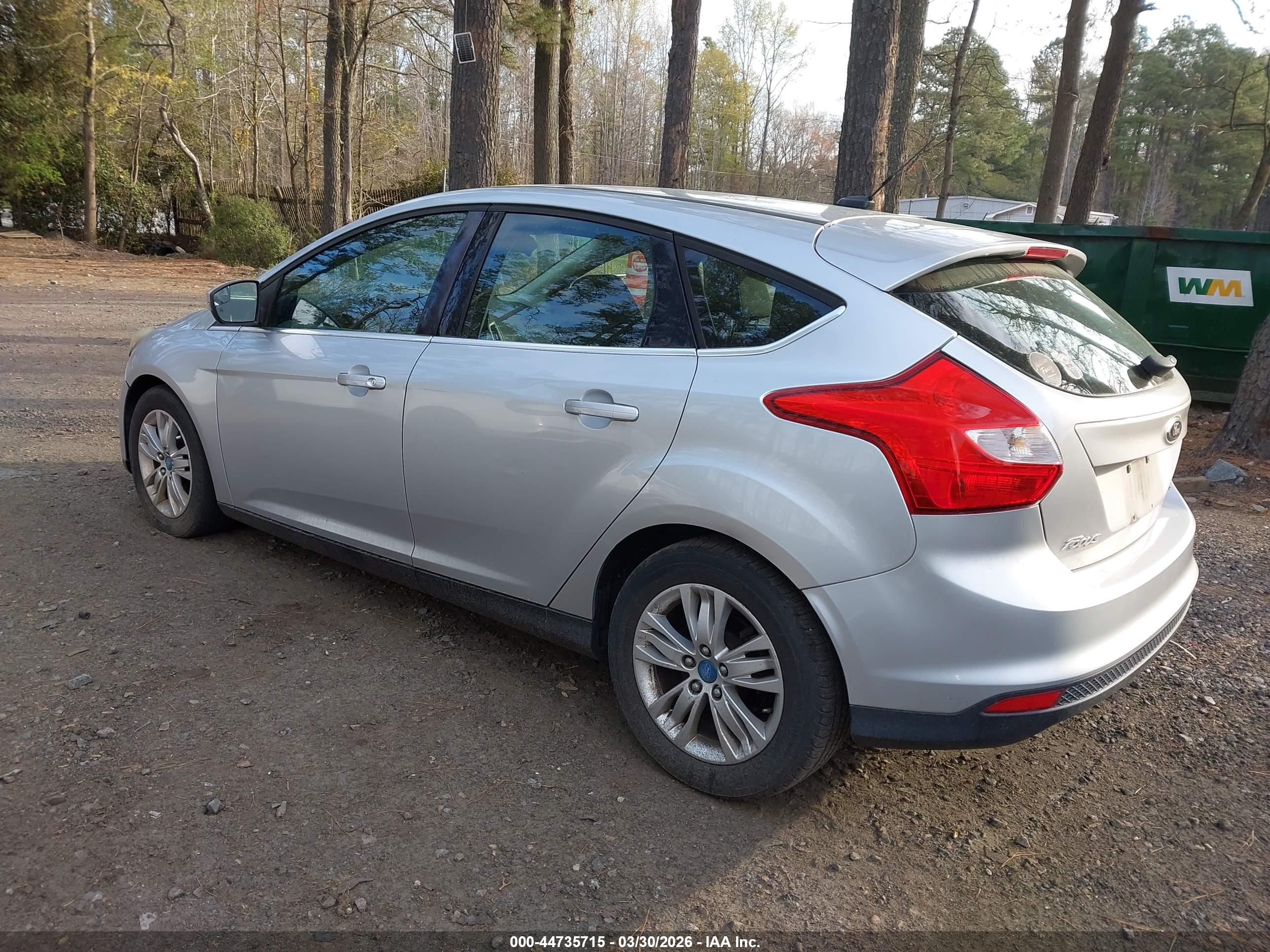 FORD FOCUS image 3
