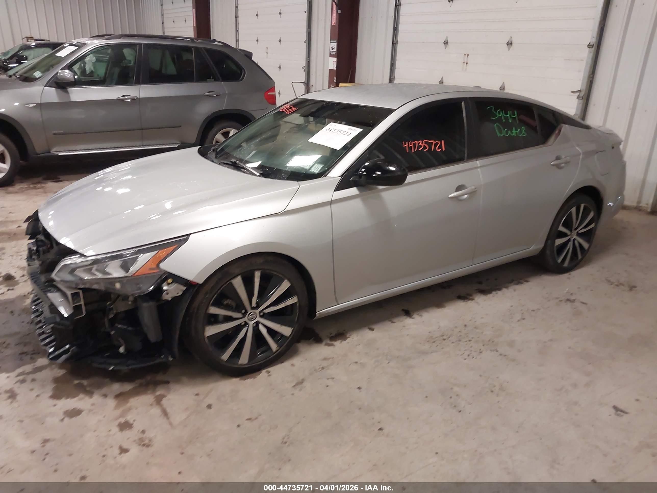 NISSAN ALTIMA image 2