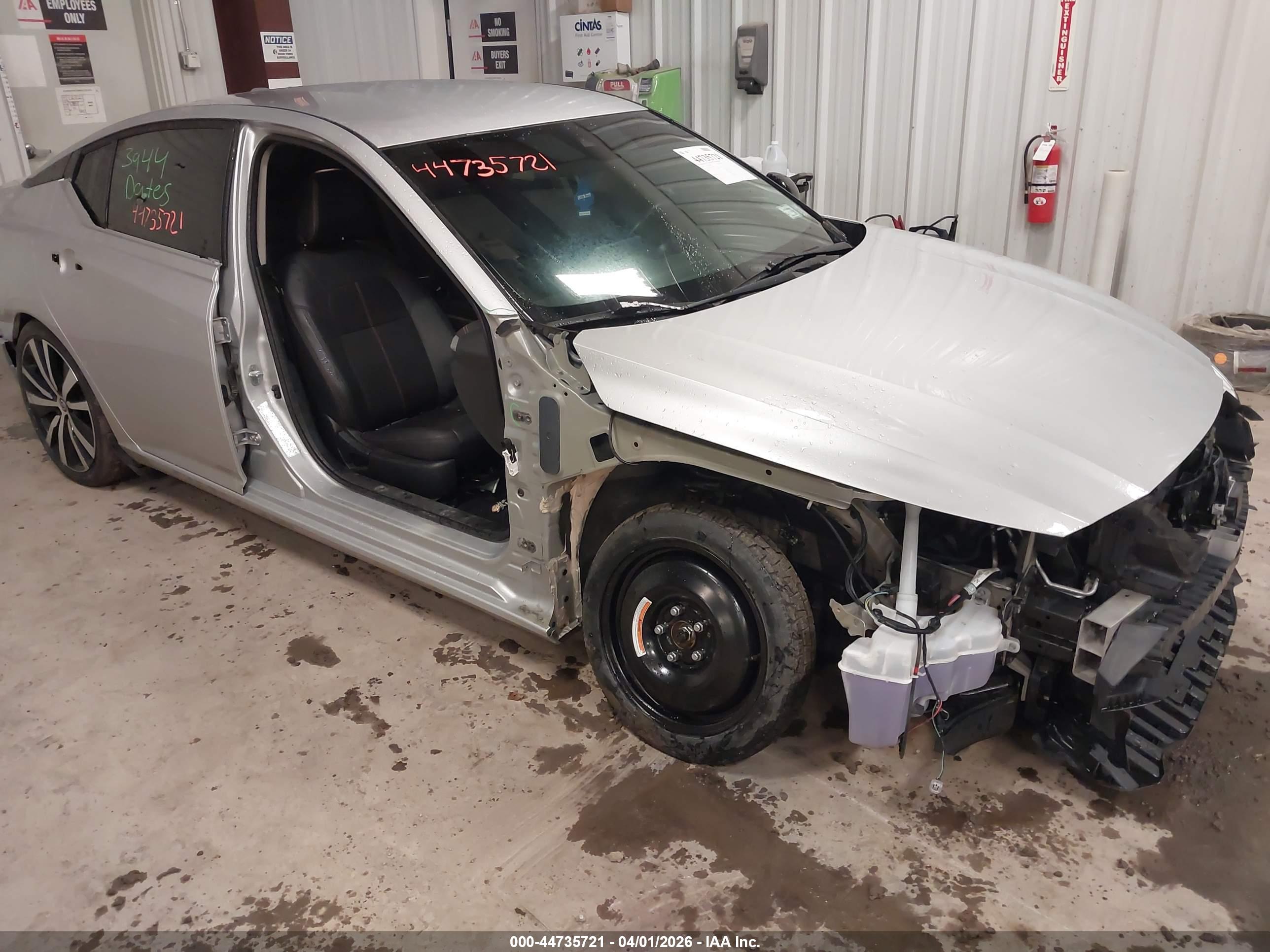 NISSAN ALTIMA image 6