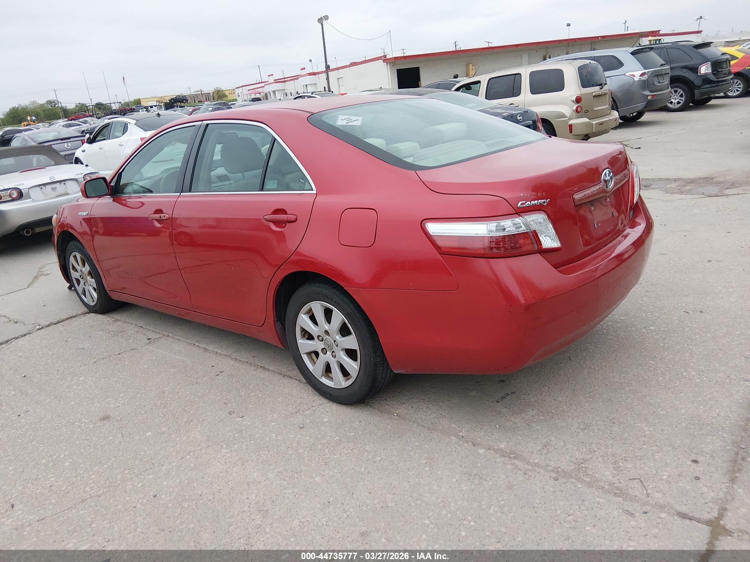 TOYOTA CAMRY image 3