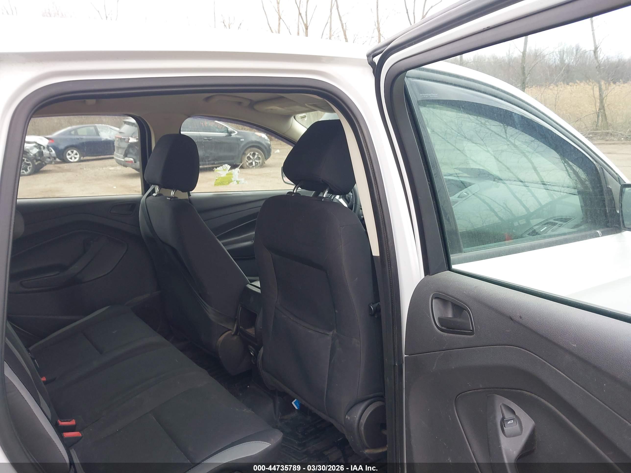 FORD ESCAPE image 8