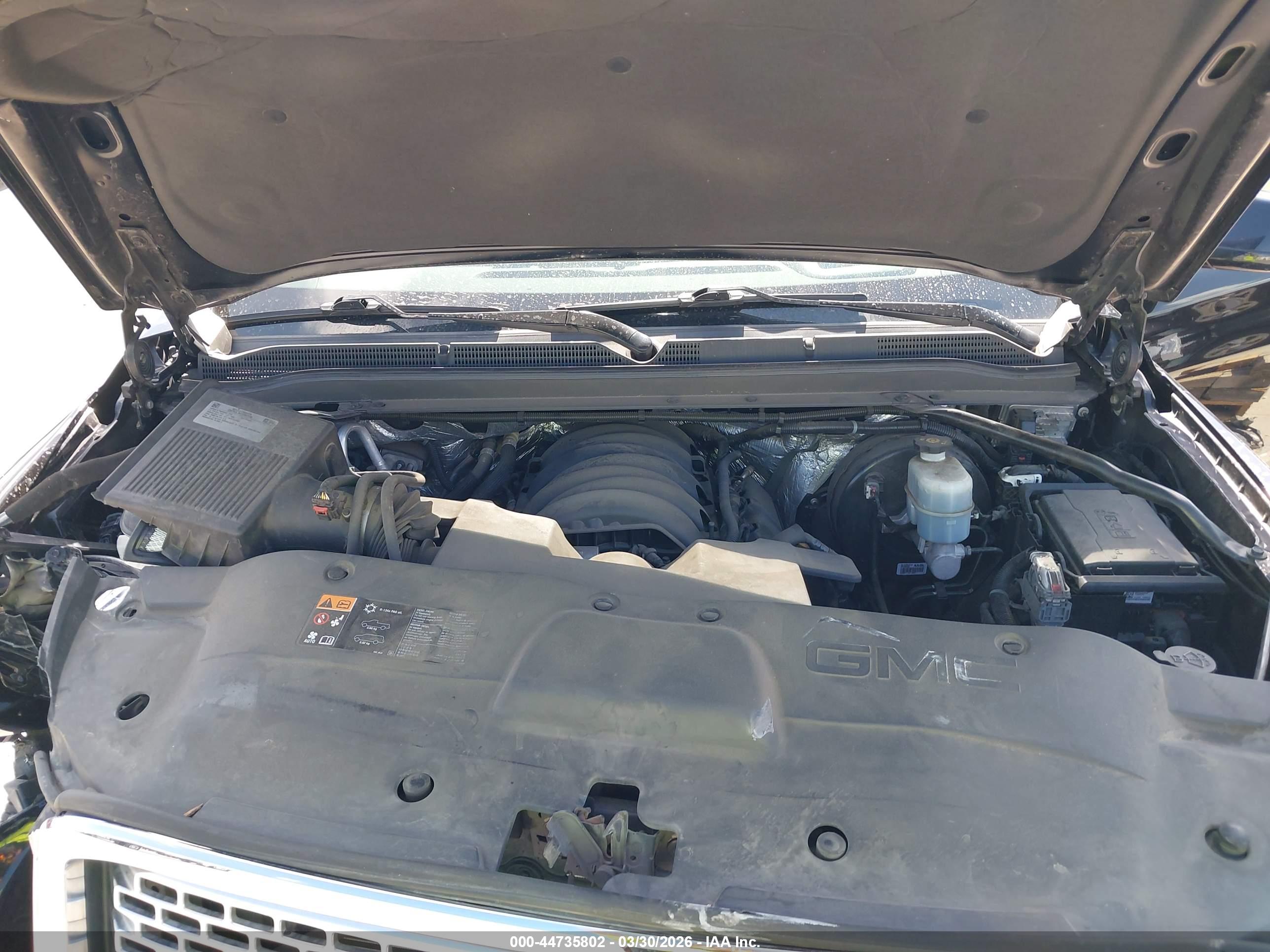 GMC YUKON image 10