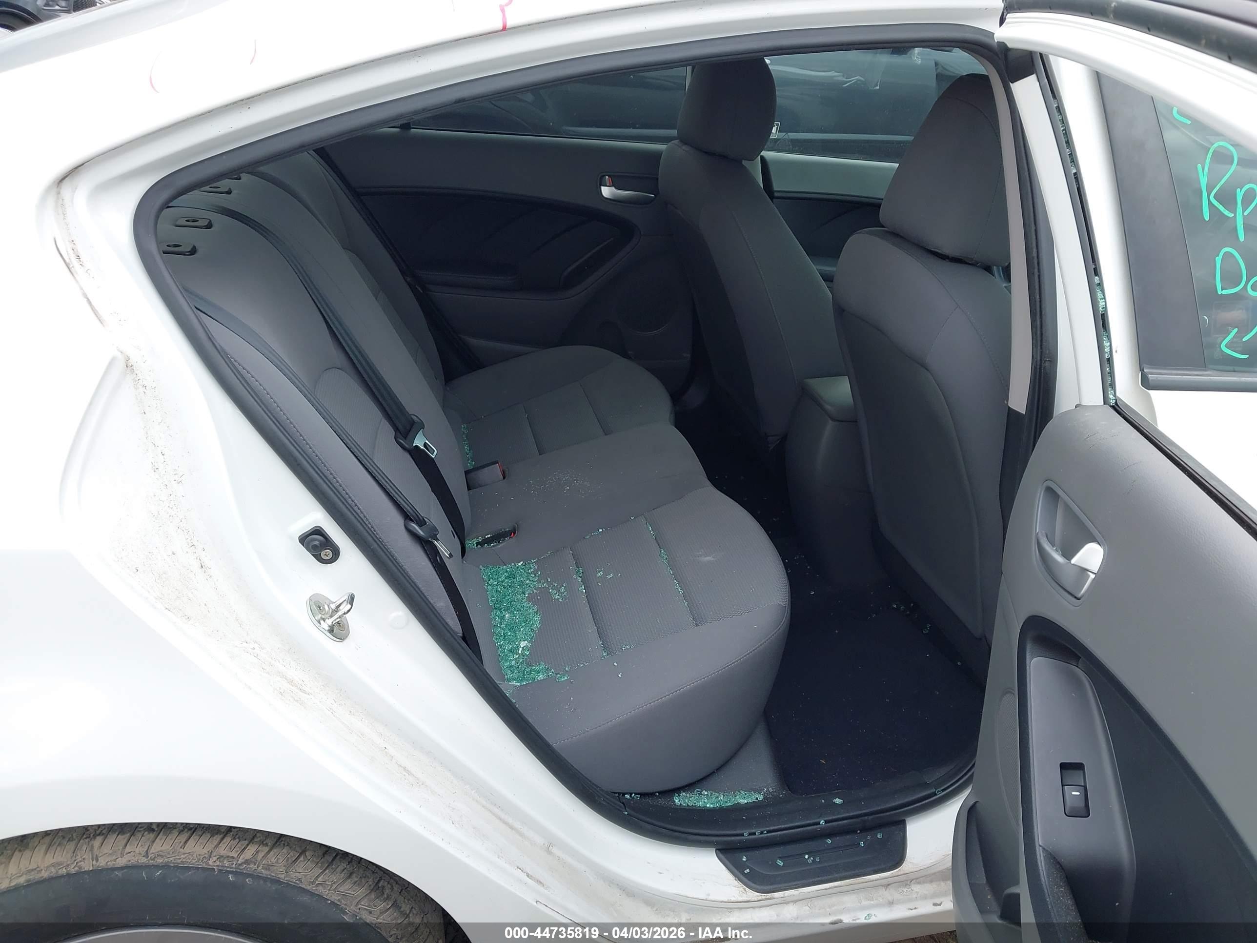KIA FORTE image 8