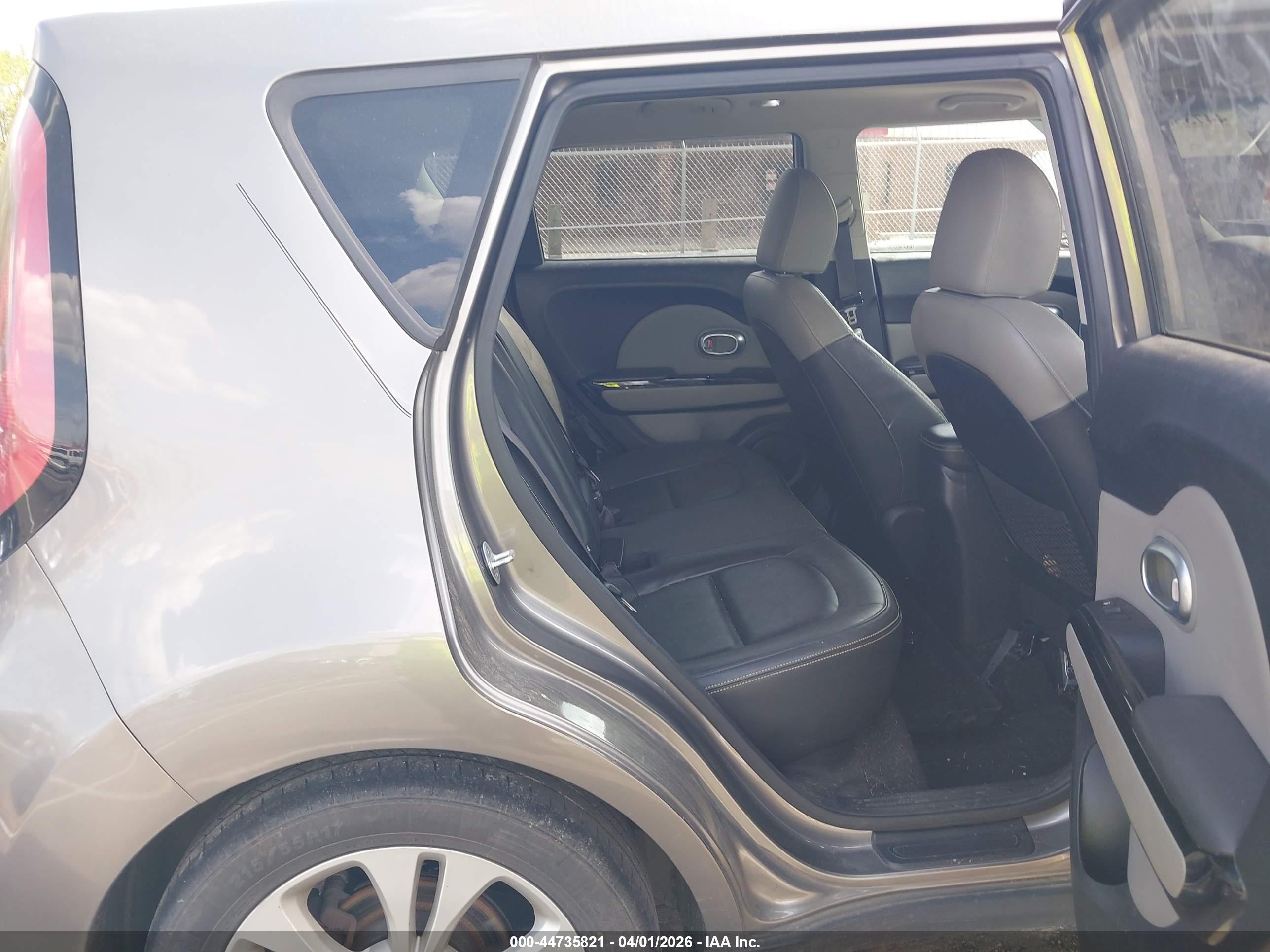 KIA SOUL image 8