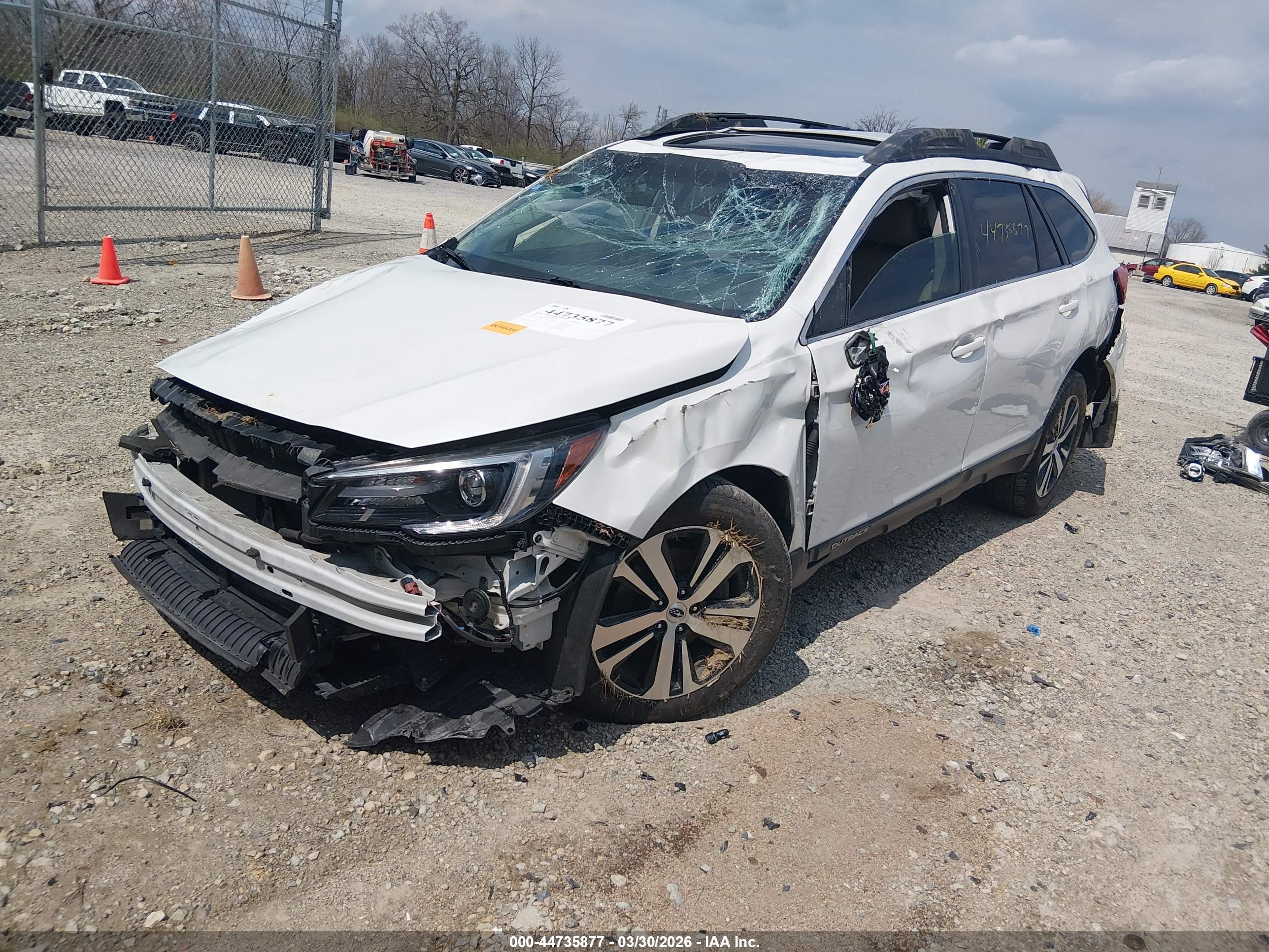 SUBARU OUTBACK image 2