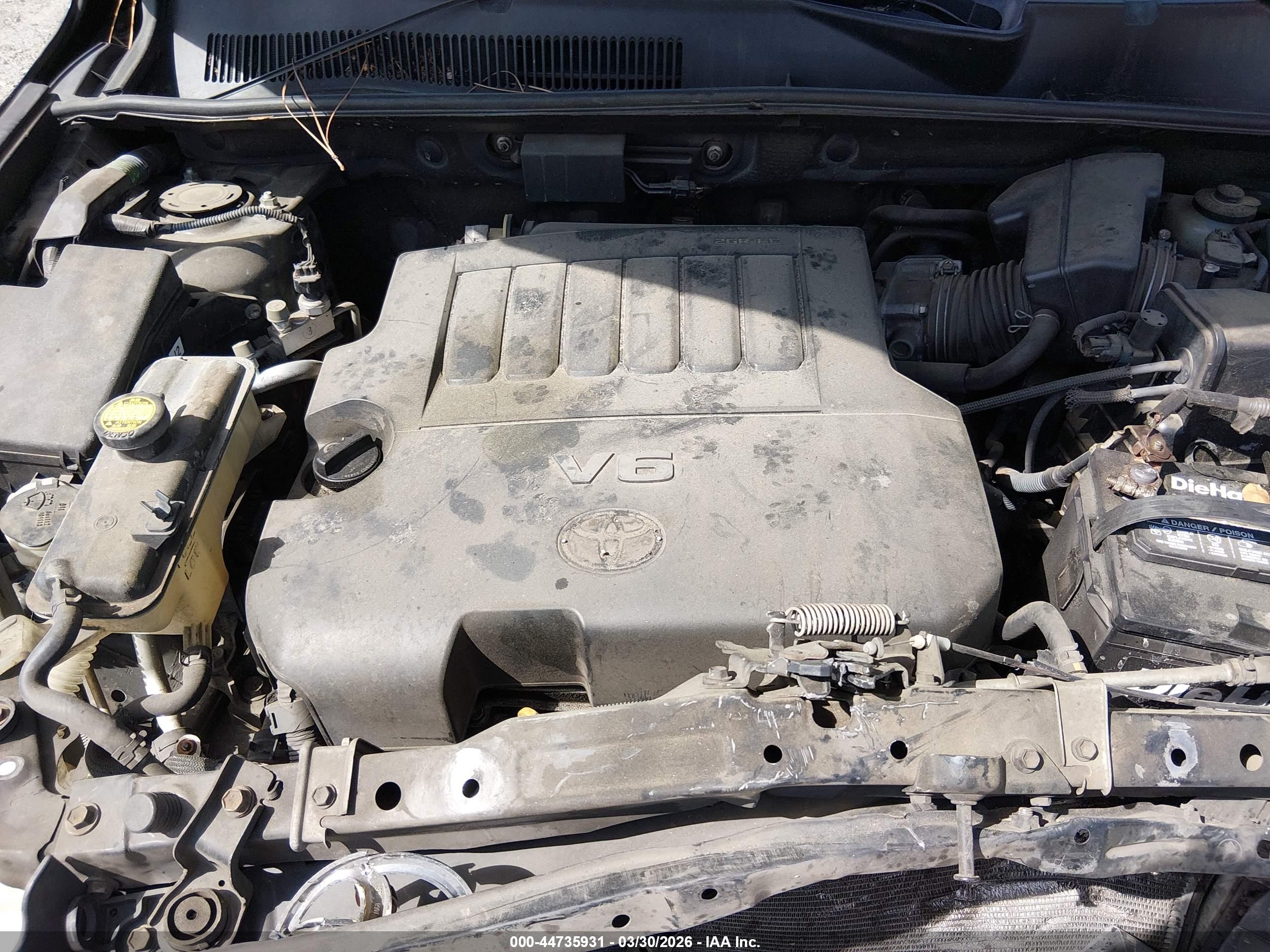 TOYOTA RAV4 image 10