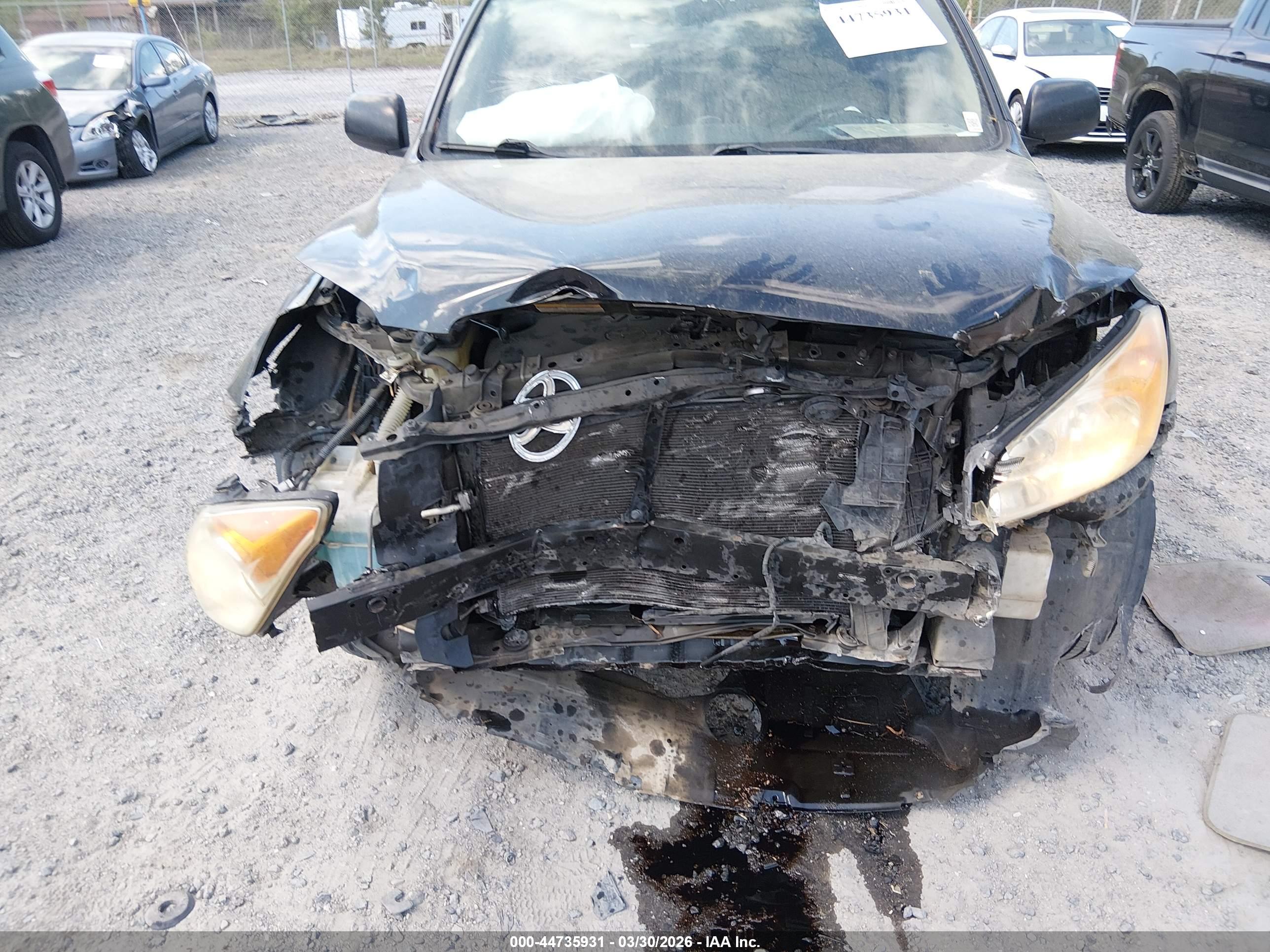 TOYOTA RAV4 image 6