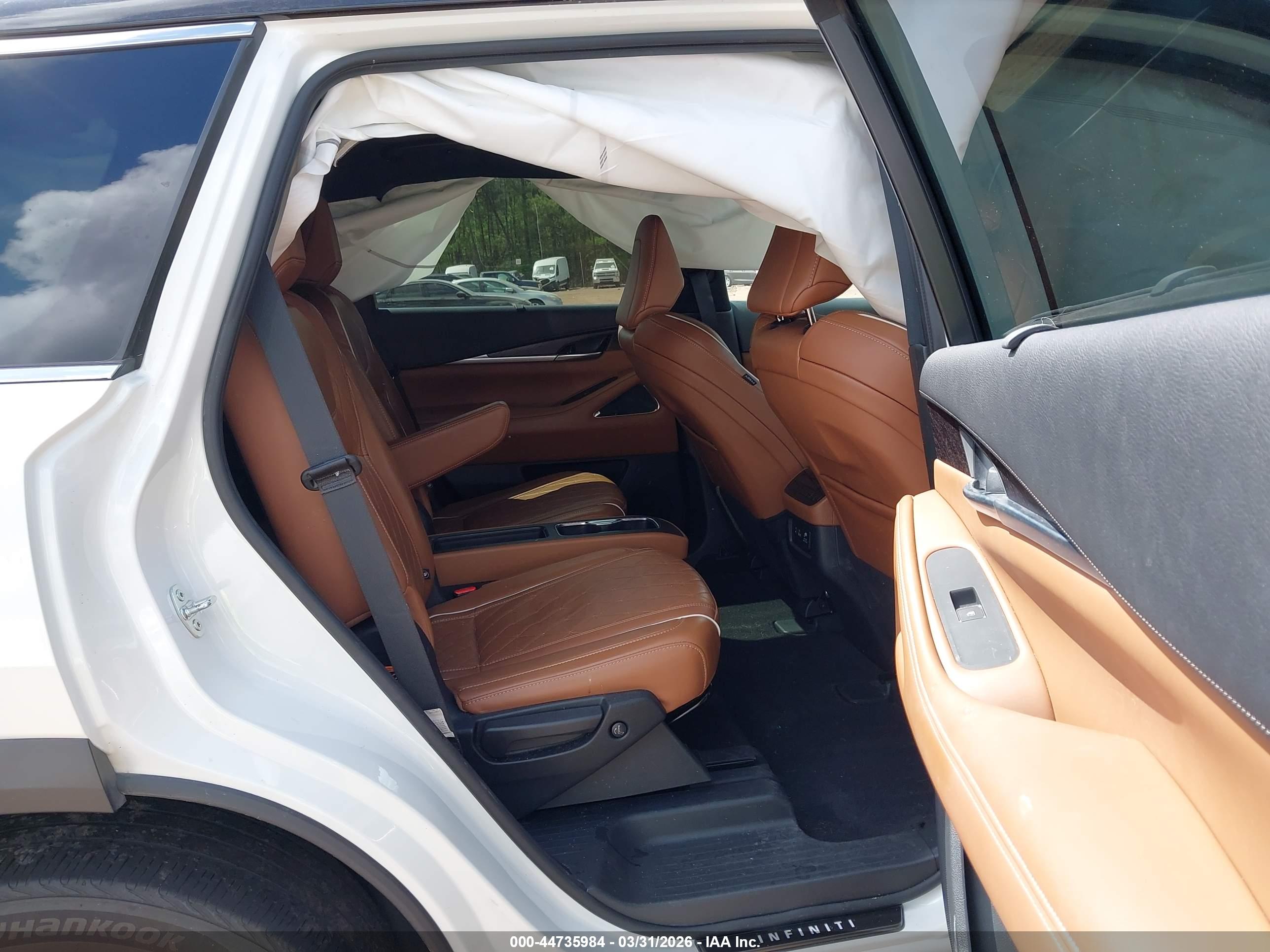 INFINITI QX60 image 8