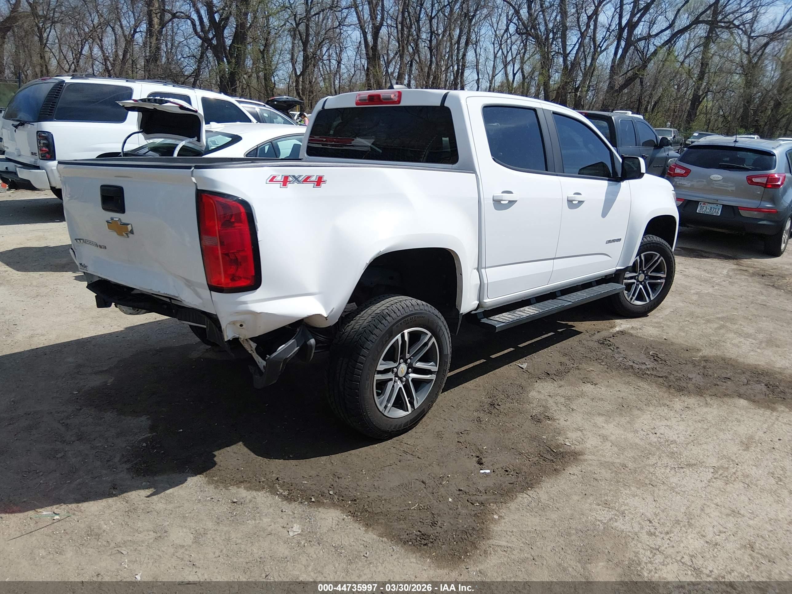 CHEVROLET COLORADO image 4