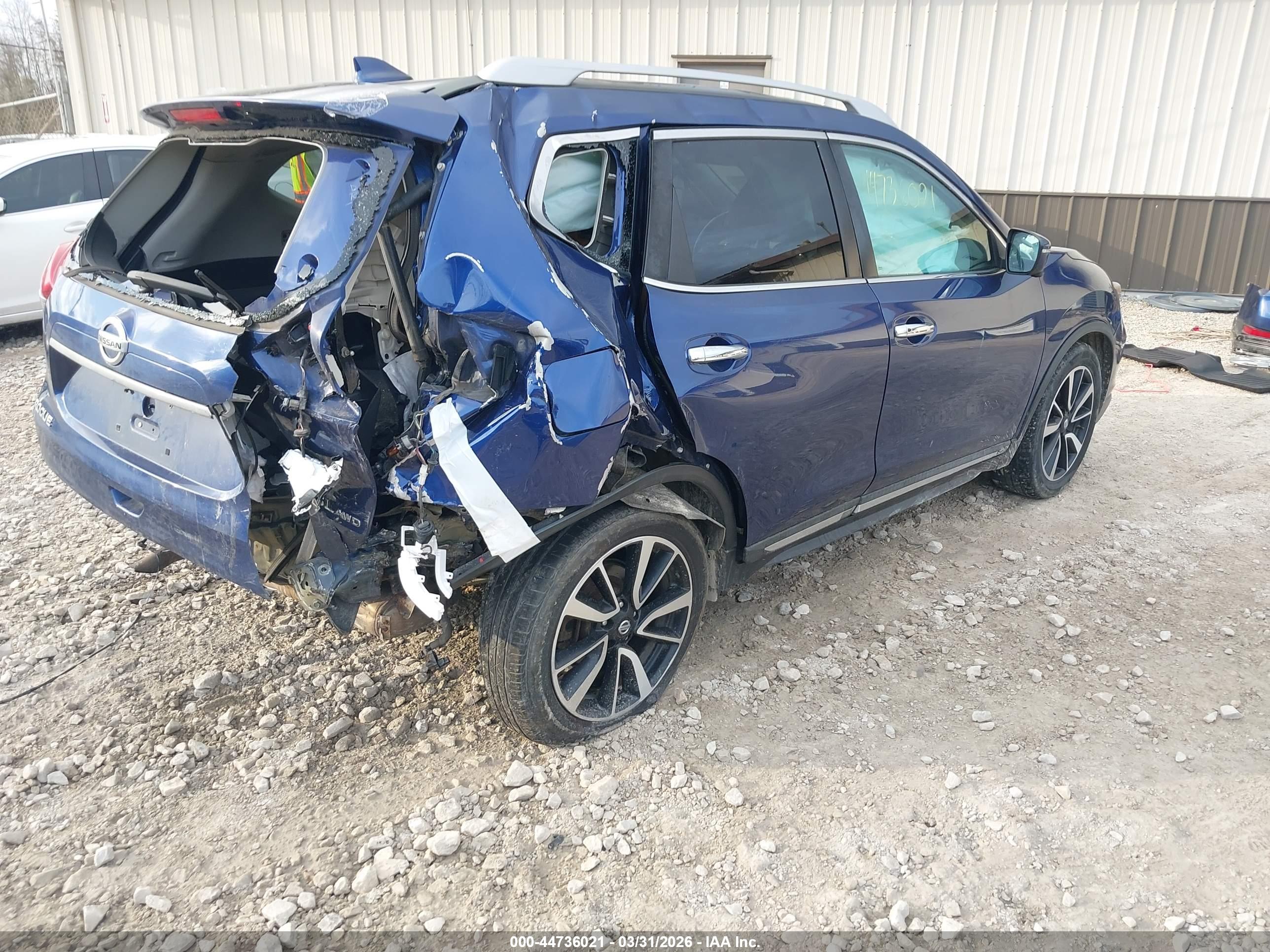 NISSAN ROGUE image 4