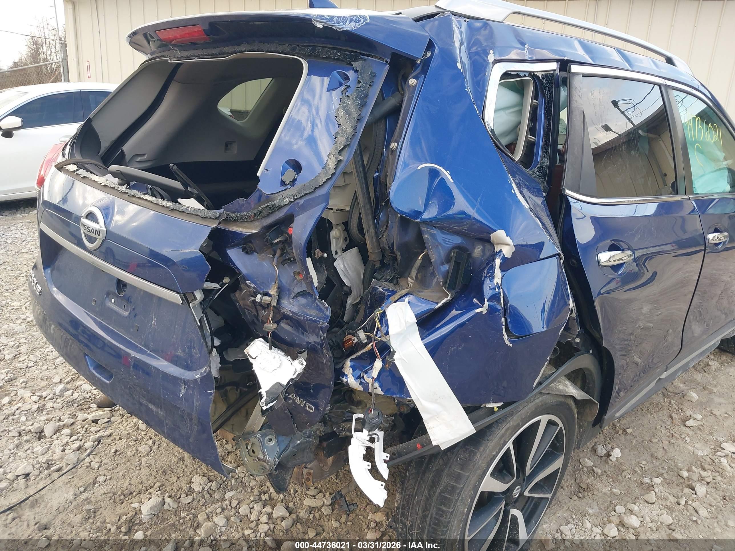NISSAN ROGUE image 6