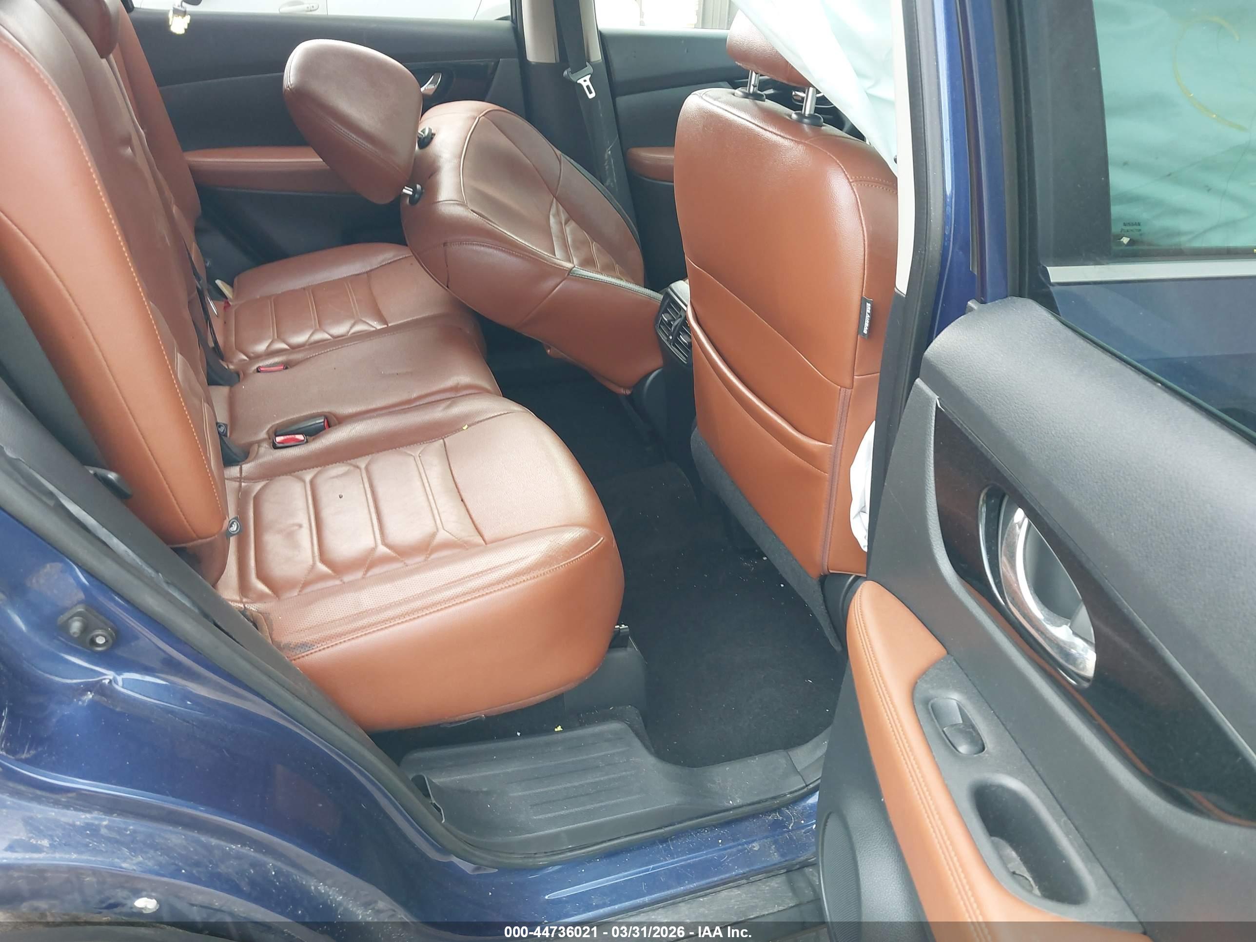 NISSAN ROGUE image 8