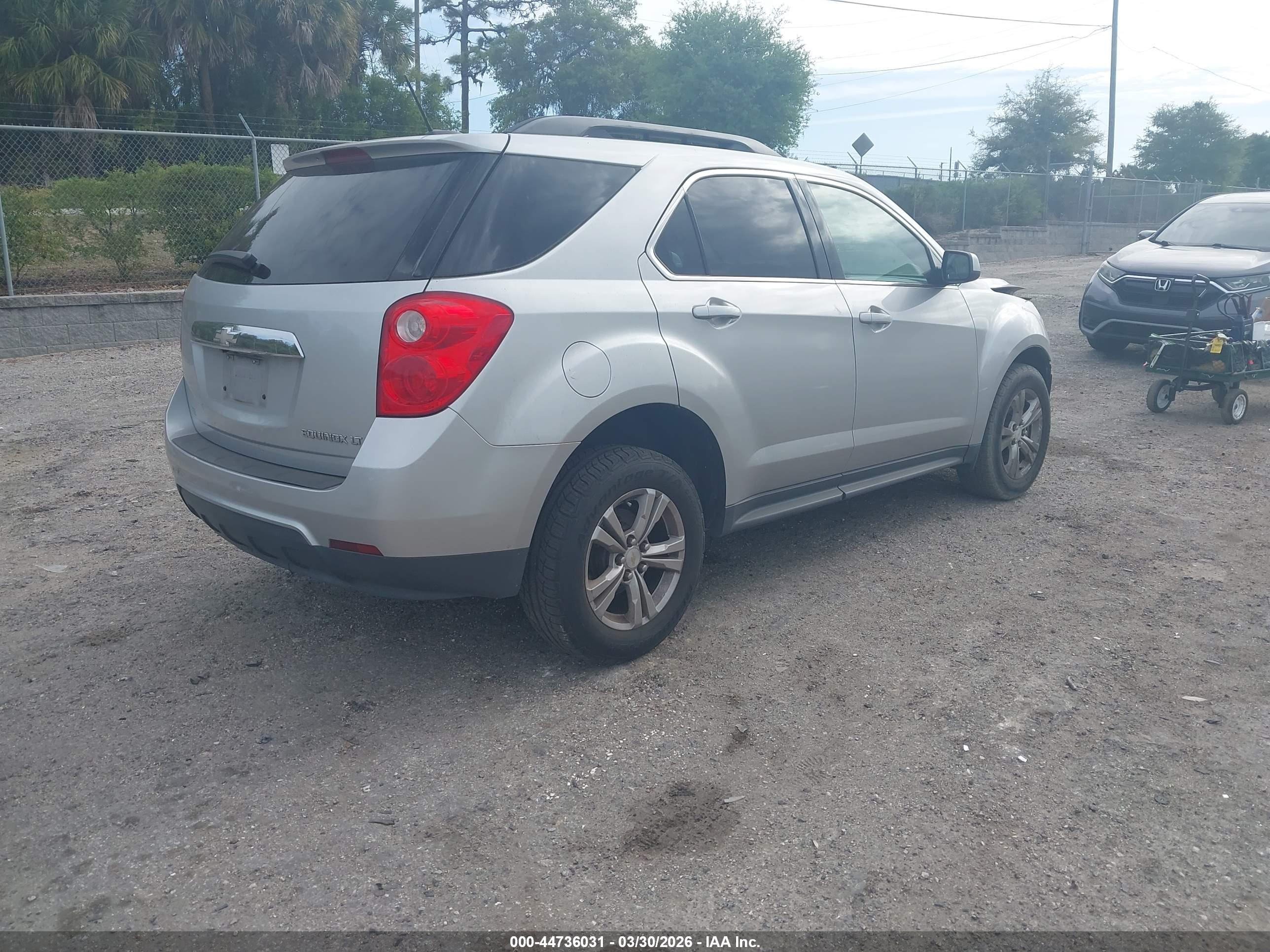 CHEVROLET EQUINOX image 4