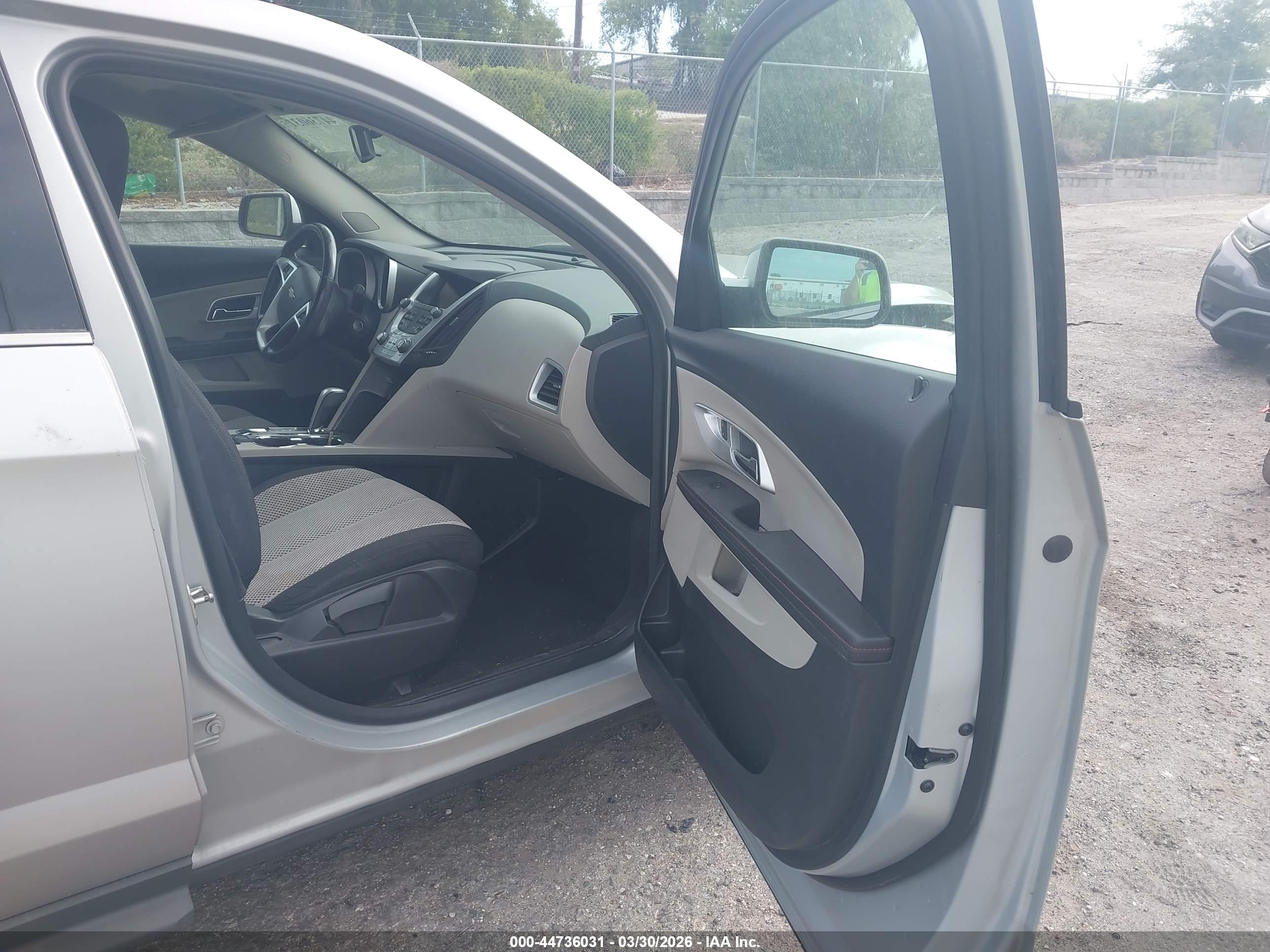 CHEVROLET EQUINOX image 5