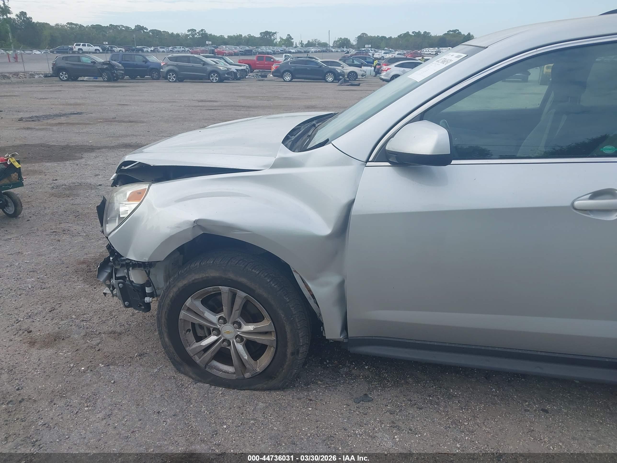 CHEVROLET EQUINOX image 6
