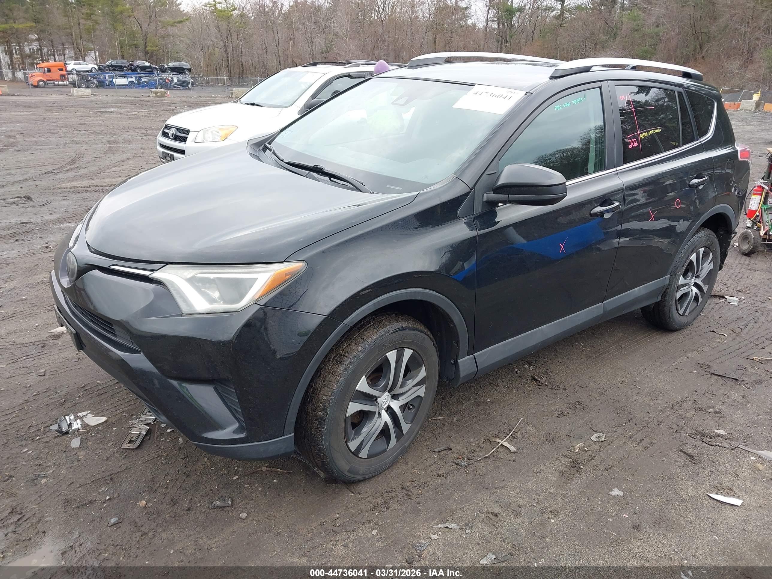 TOYOTA RAV4 image 2
