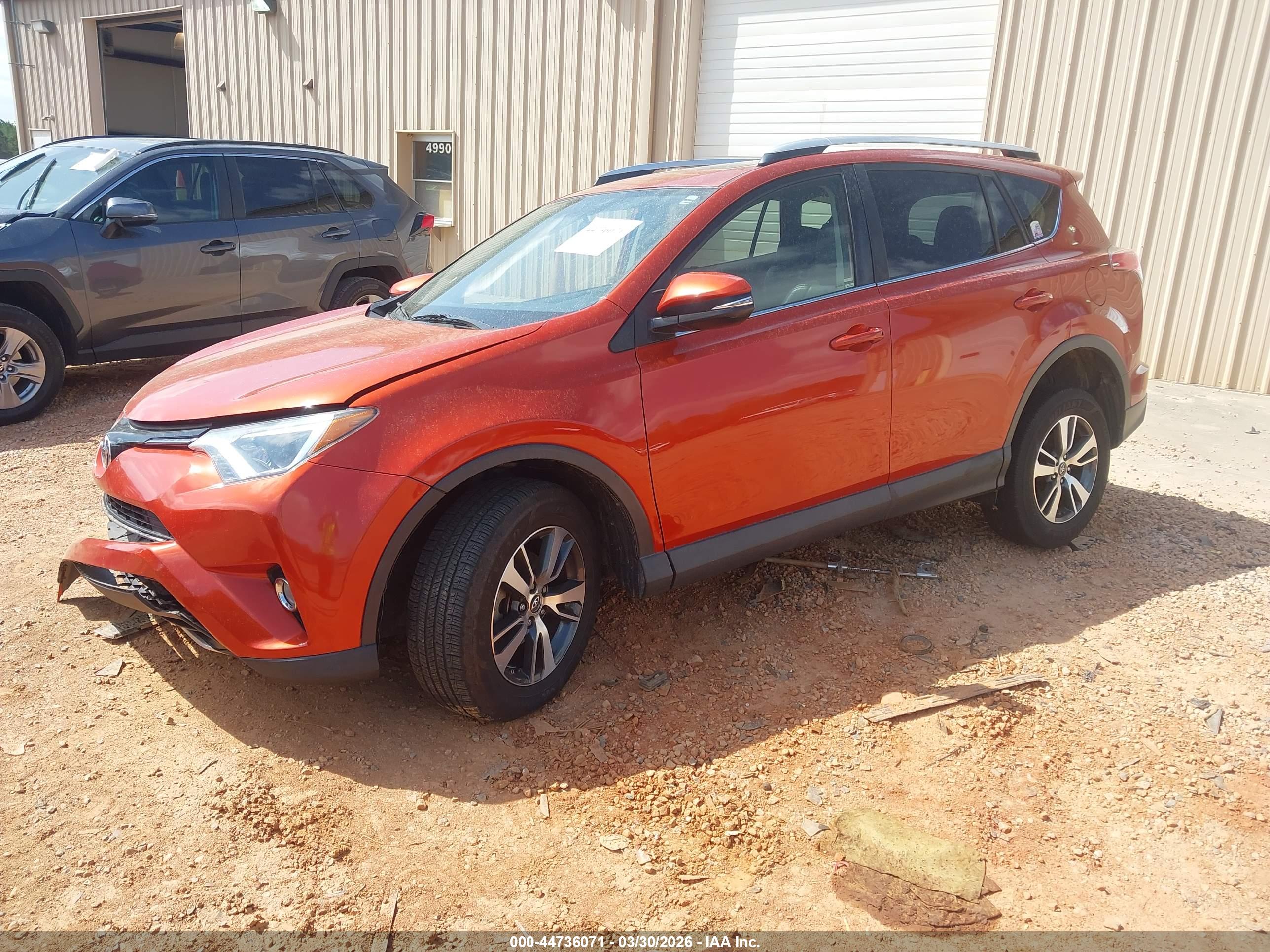 TOYOTA RAV4 image 2