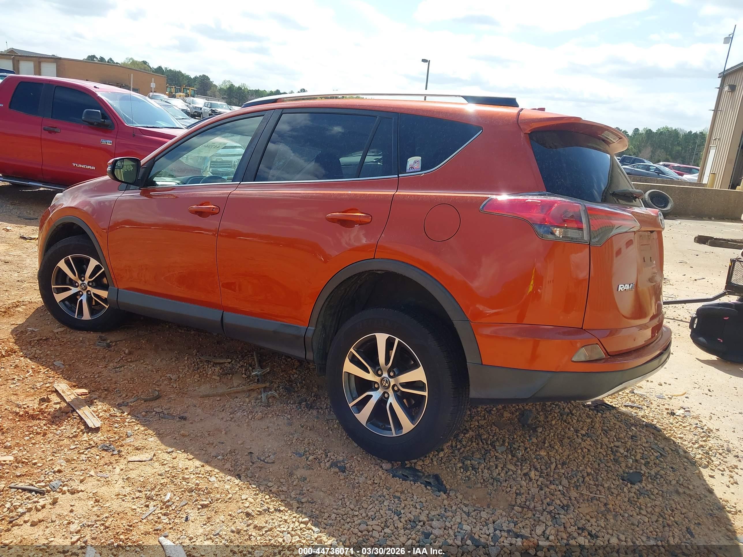 TOYOTA RAV4 image 3