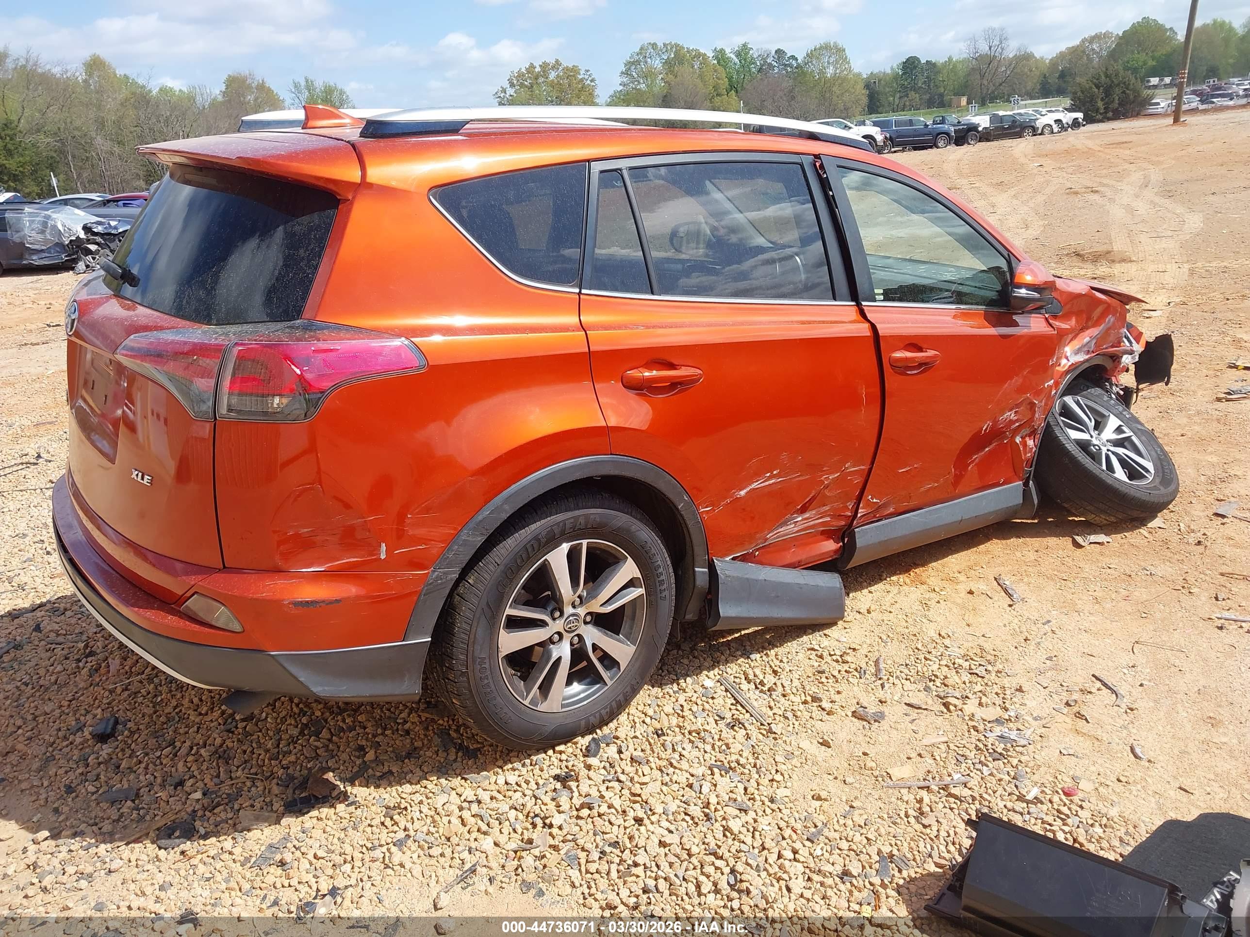 TOYOTA RAV4 image 4