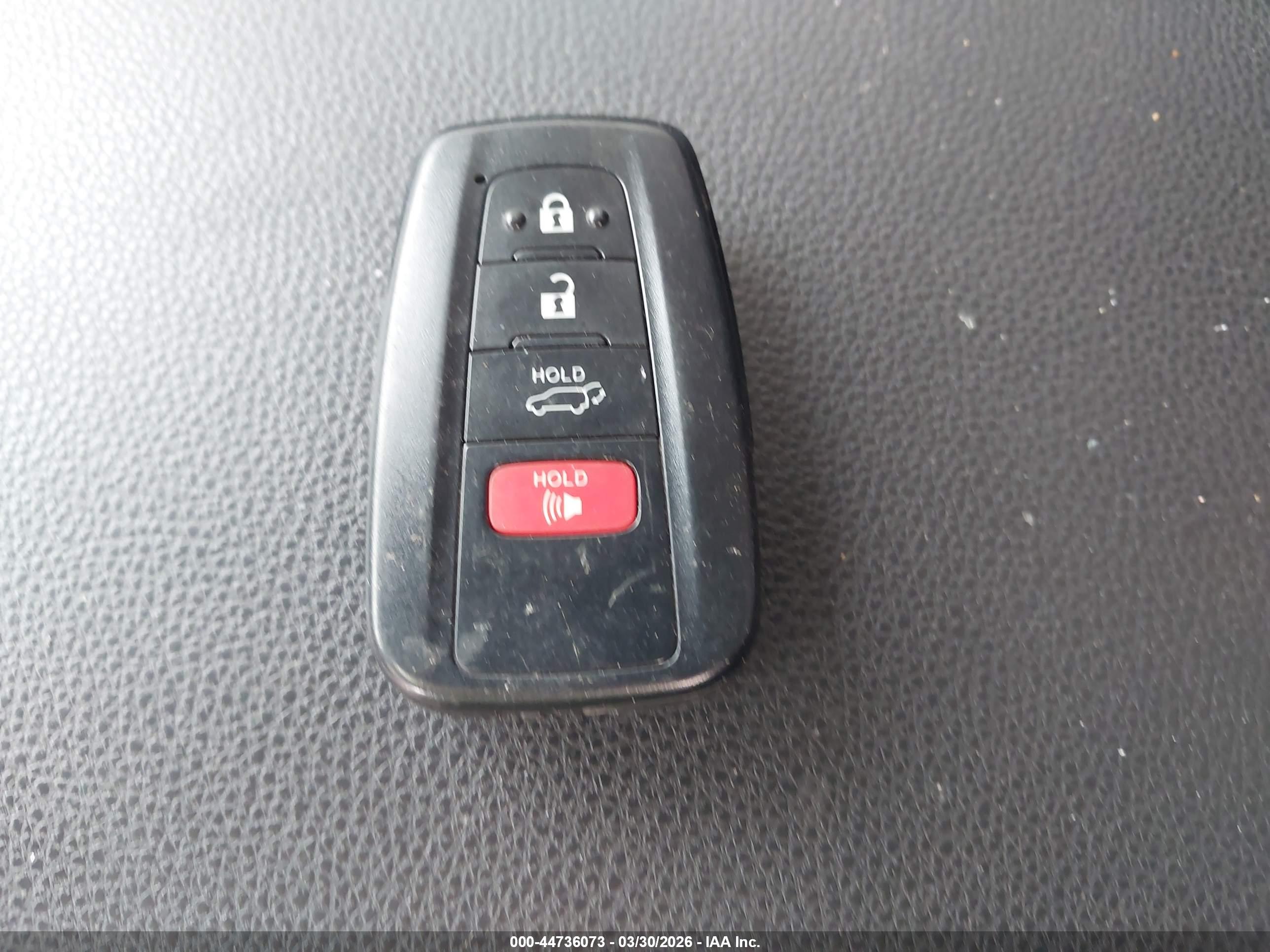TOYOTA RAV4 image 11