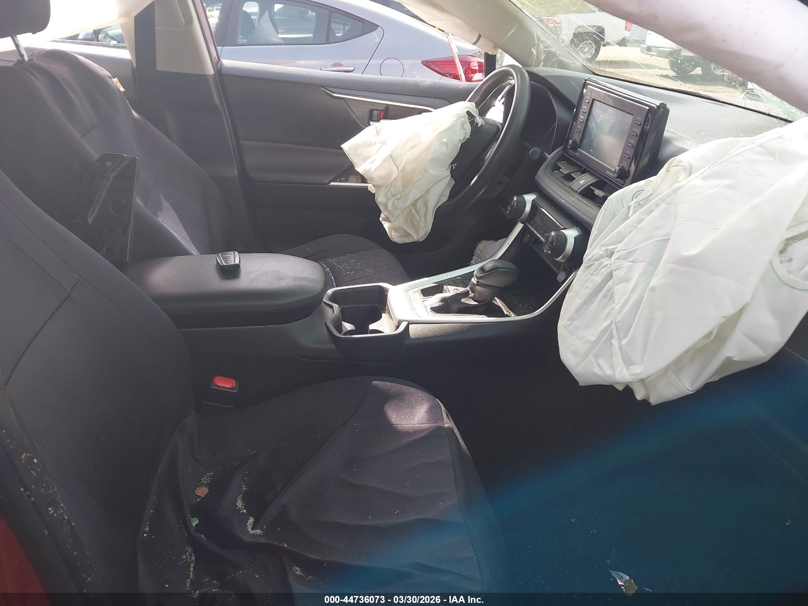 TOYOTA RAV4 image 5