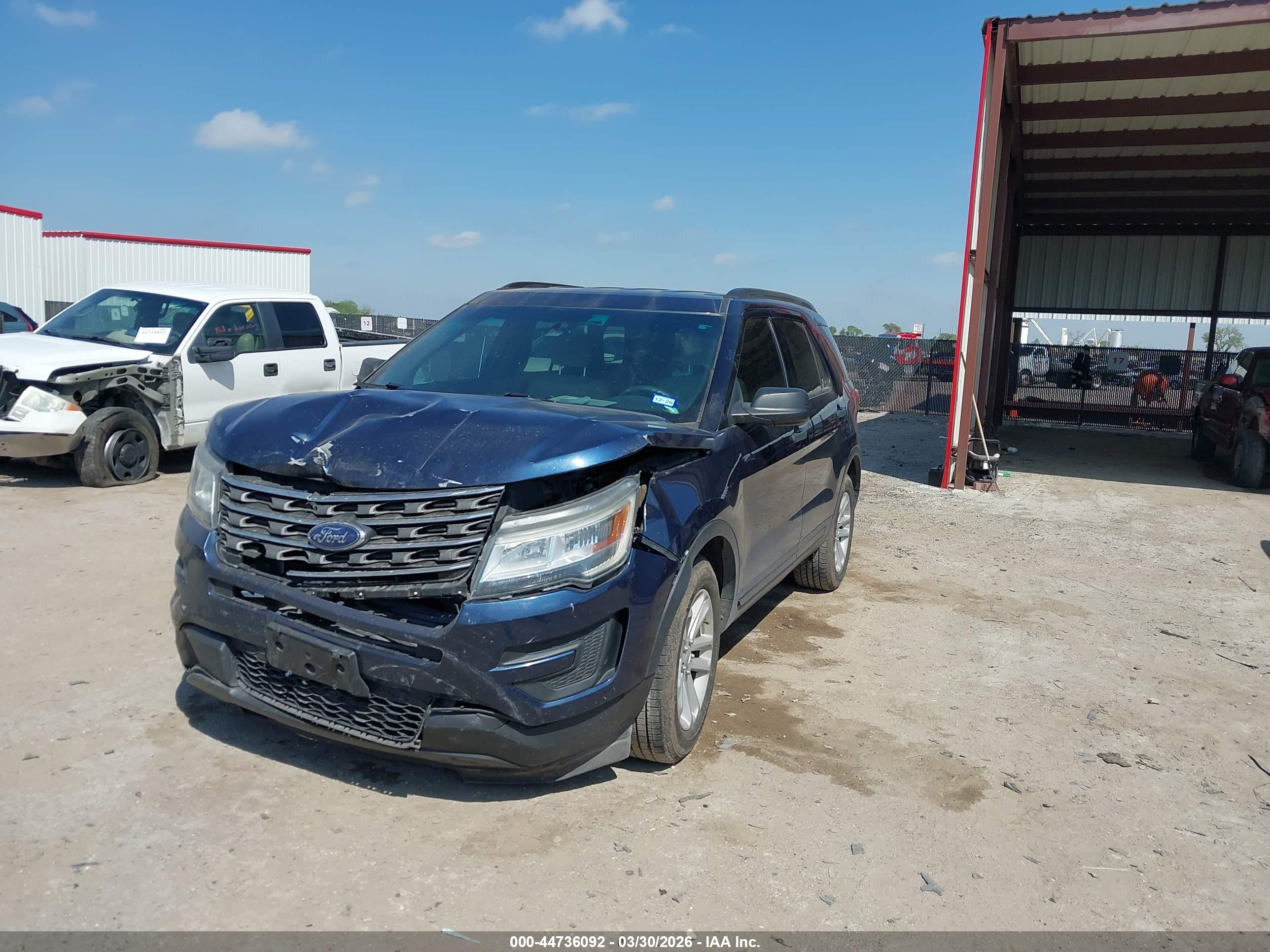 FORD EXPLORER image 2