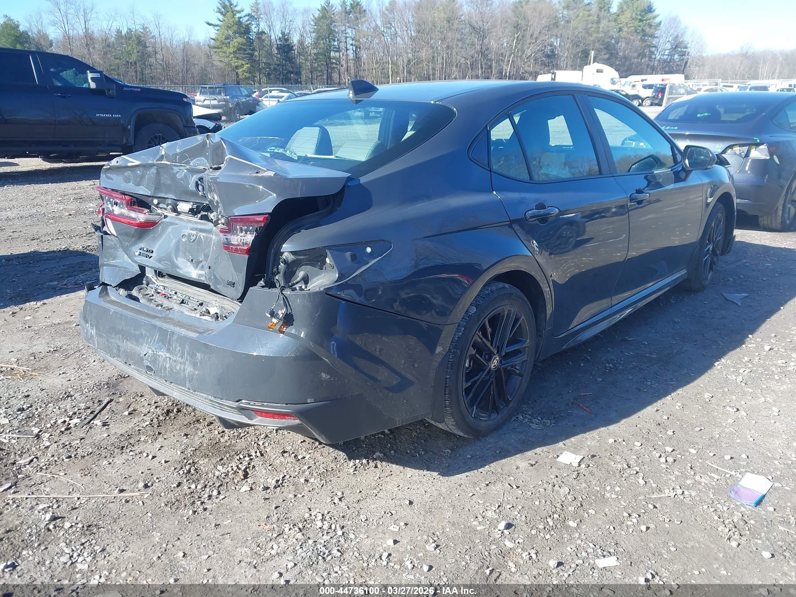 TOYOTA CAMRY image 4