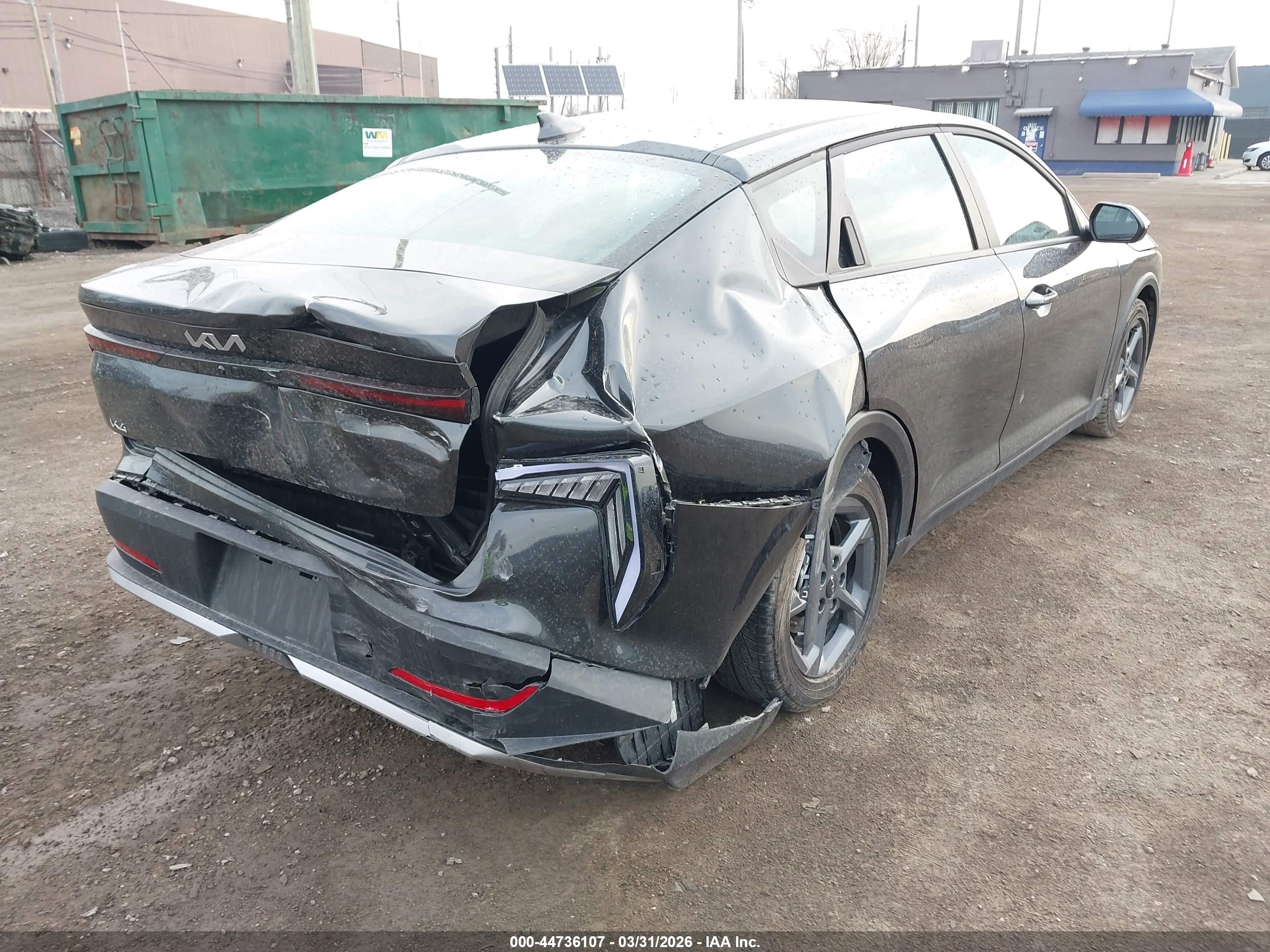 KIA K4 image 4