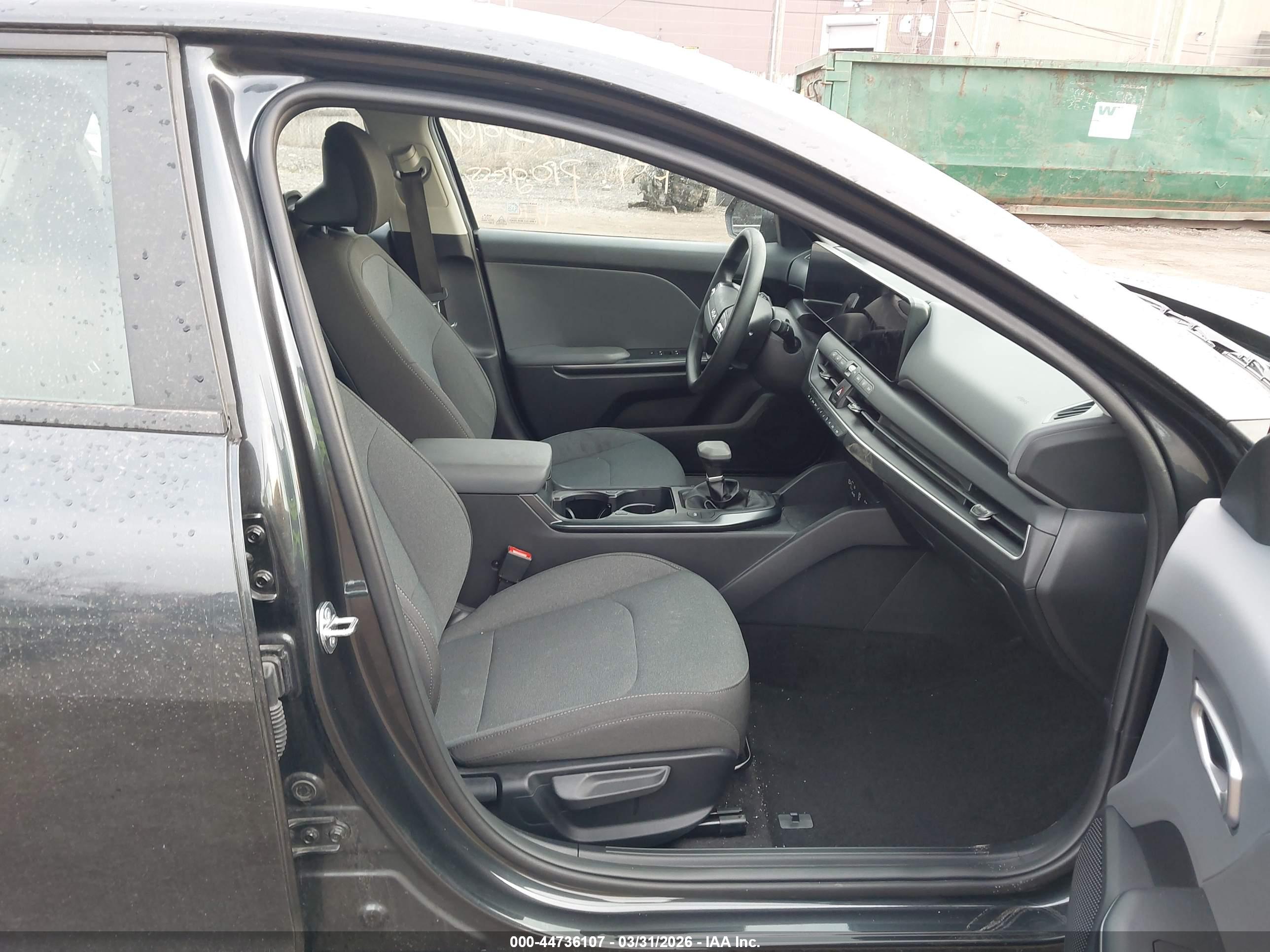 KIA K4 image 5